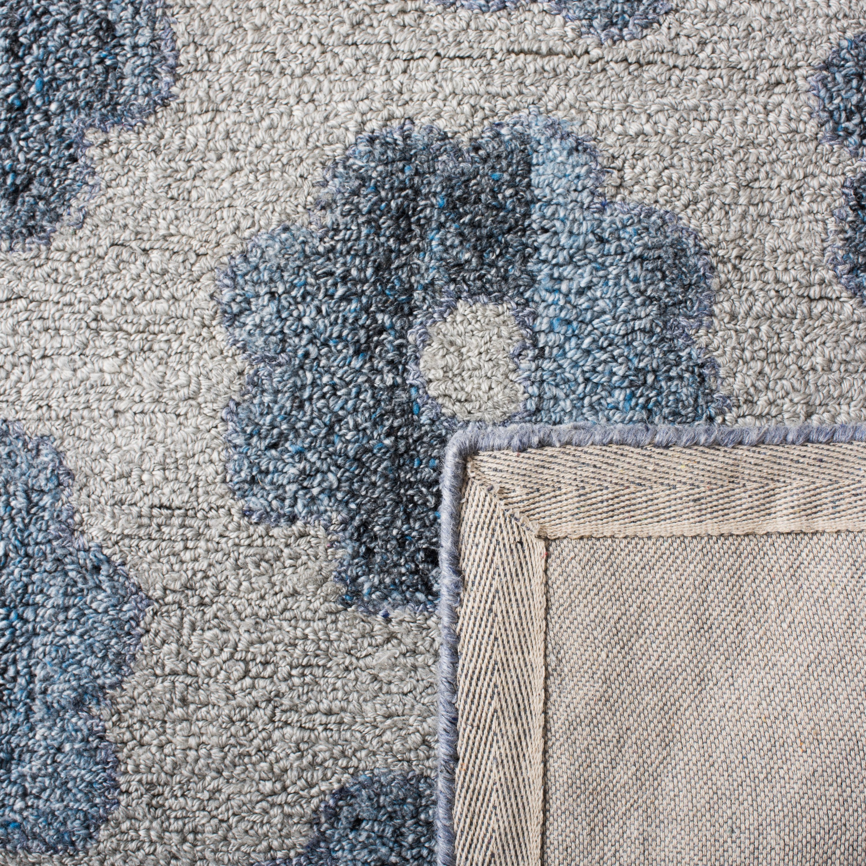 Hand-Tufted Harmonious Gray Wool Abstract Area Rug - 59"x84"
