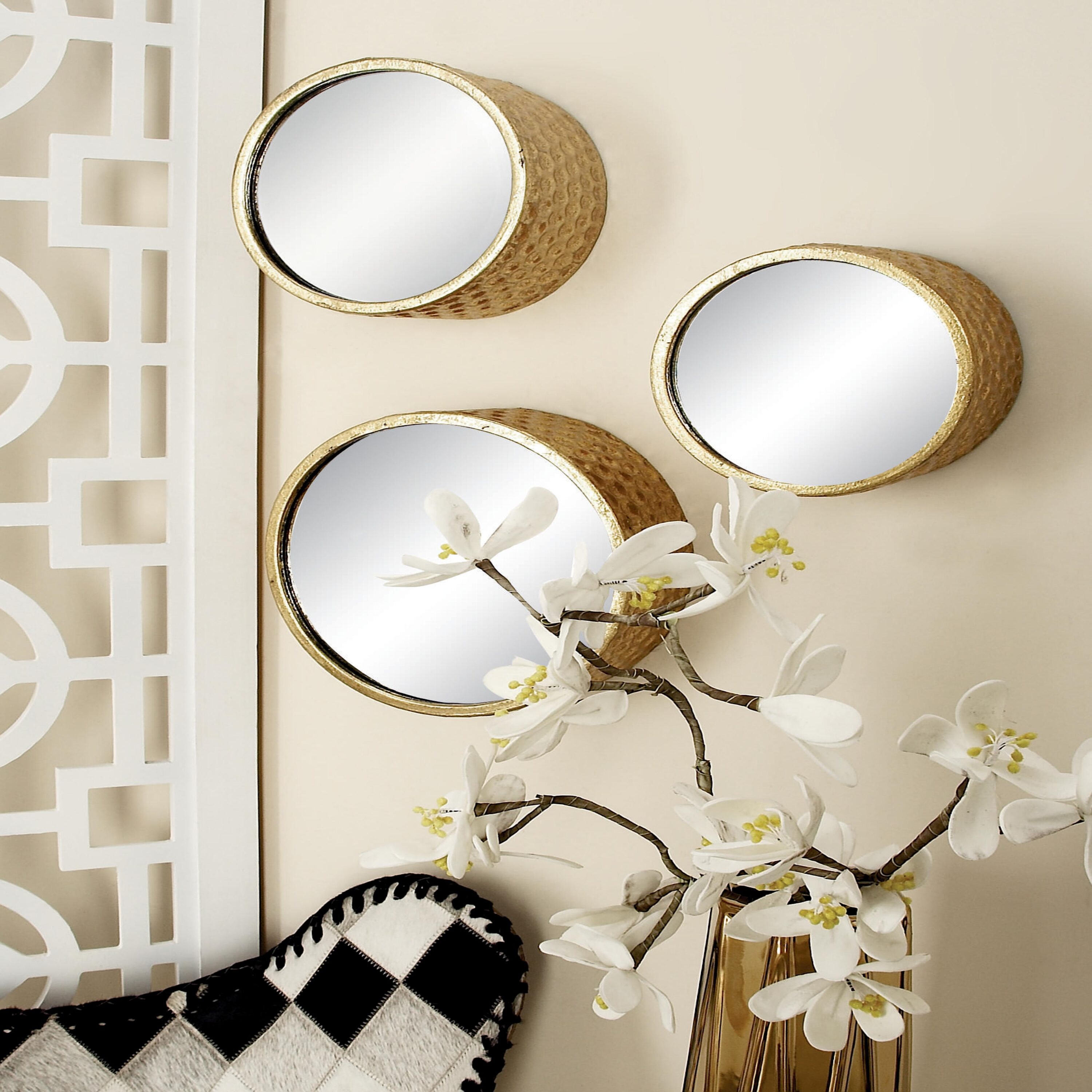 CosmoLiving by Cosmopolitan 97716 12-Inches W x 12.0-Inches H Round Gold Framed Wall Mirror