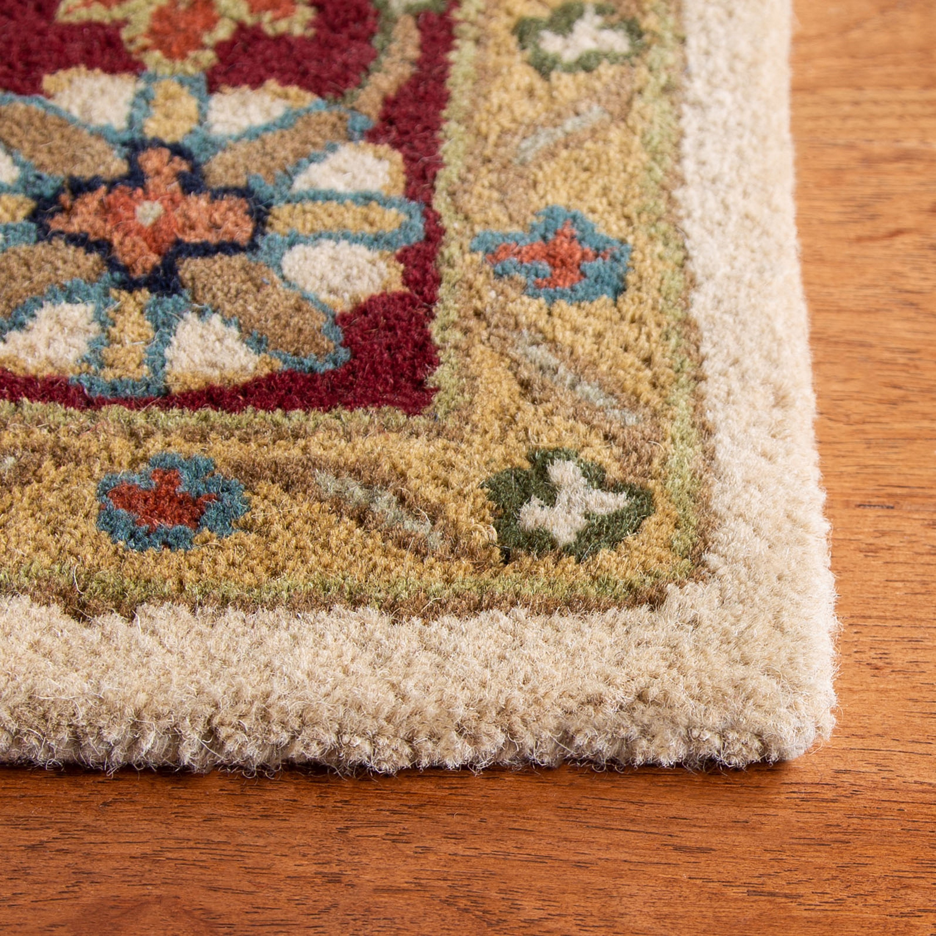 Safavieh HG760A-24 rugs - View #3