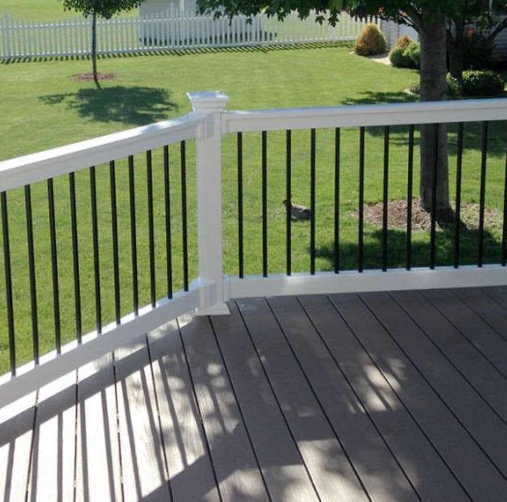 Capital Railing 5-ft x 3-in x 36-in White Vinyl Deck Rail Kit in the ...