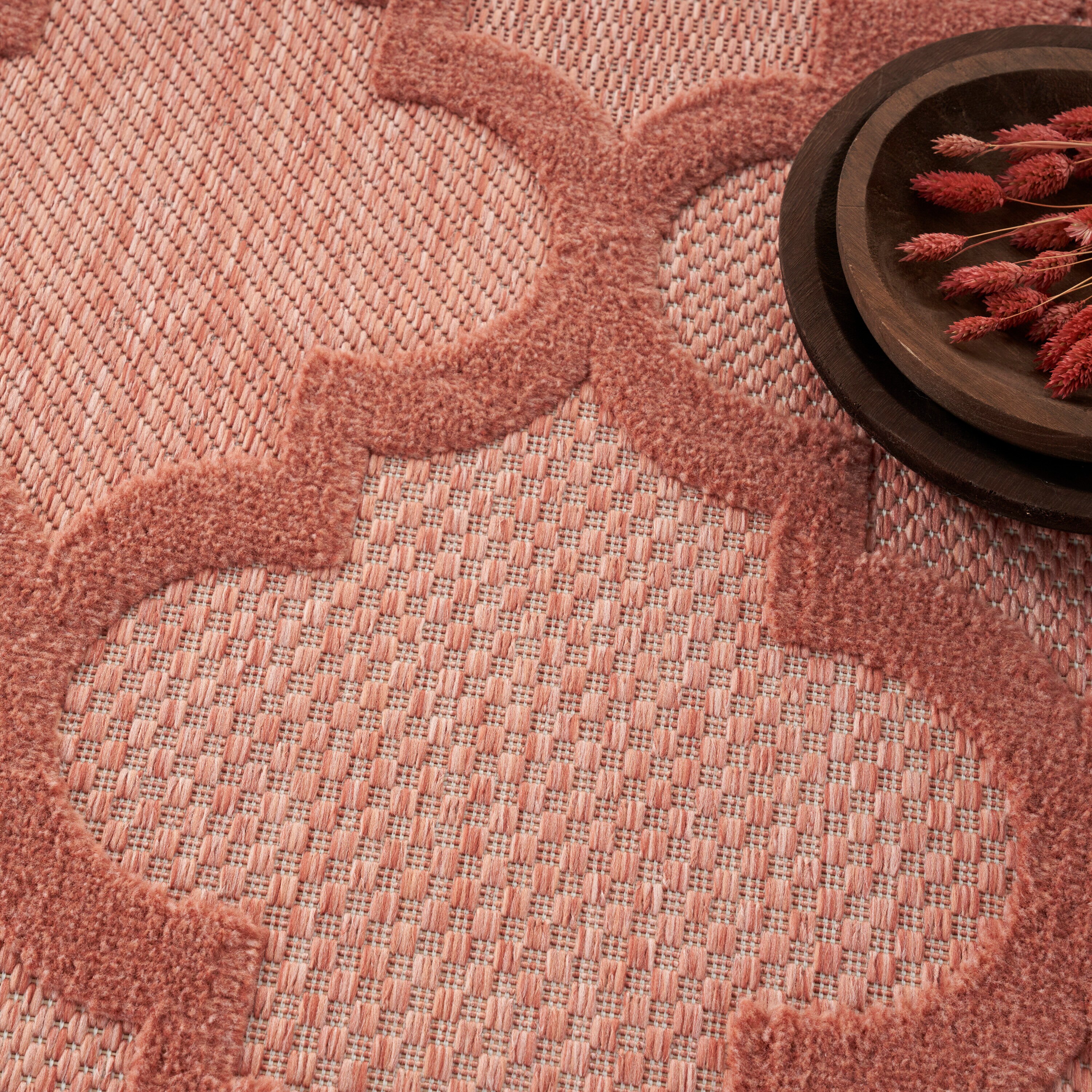 Coral and Orange Trellis 9' x 12' Synthetic Area Rug