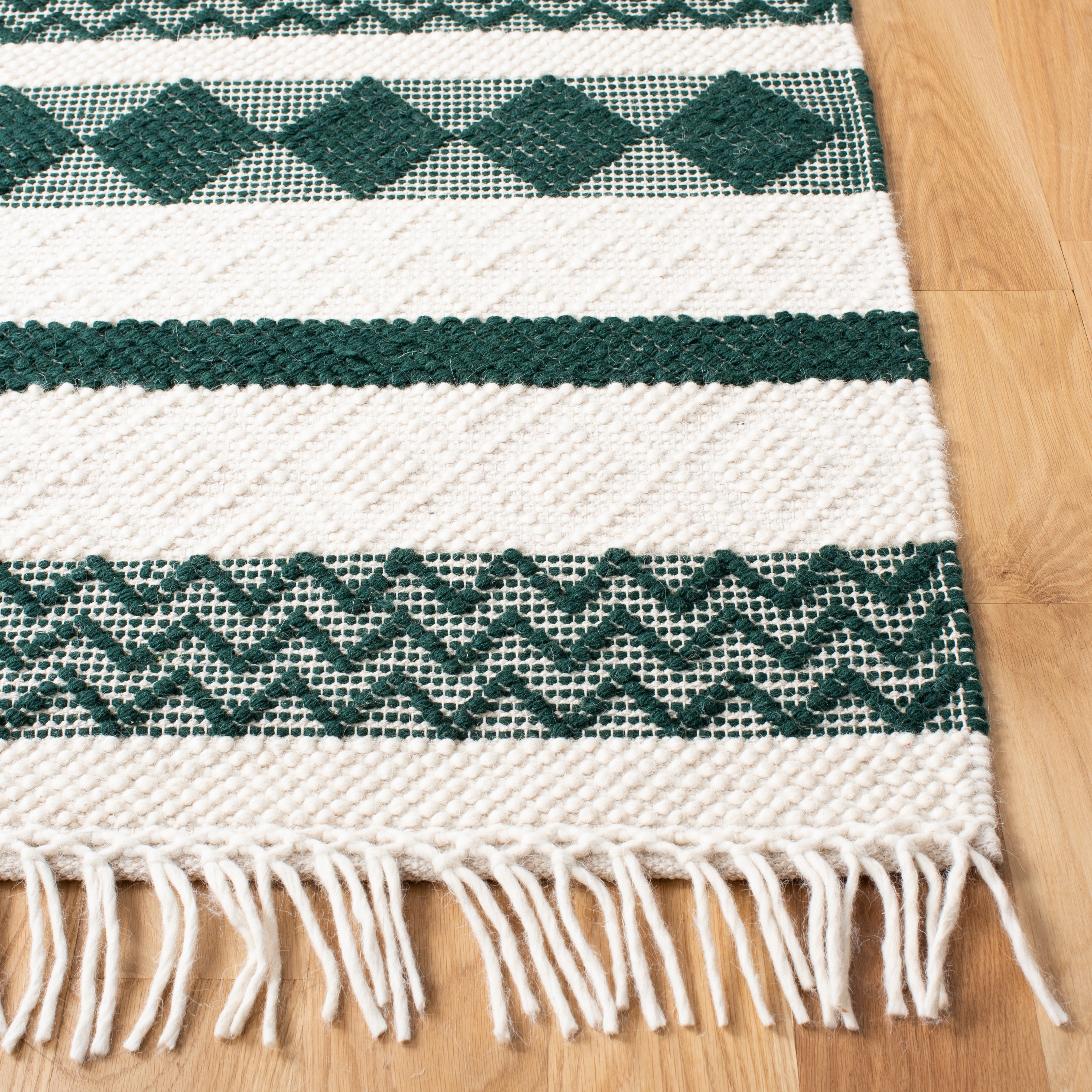 Safavieh NAT851Y-3 rugs - View #3