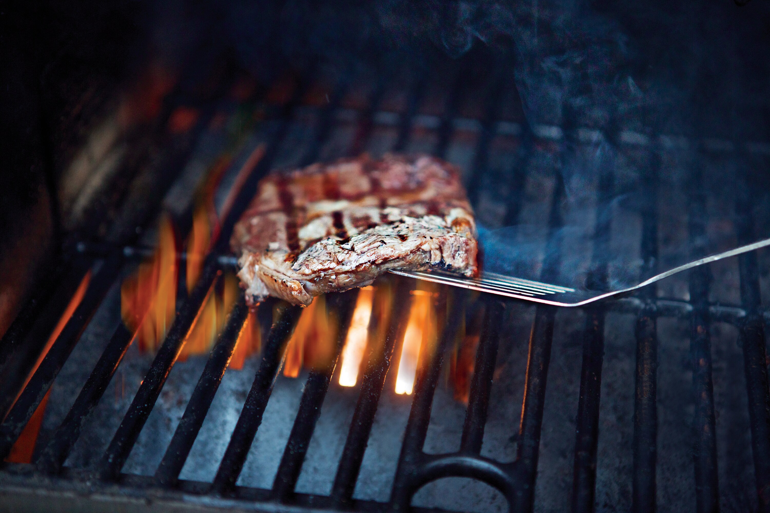 Louisiana Grills Wood Pellet 707-Sq. in Black Pellet Grill