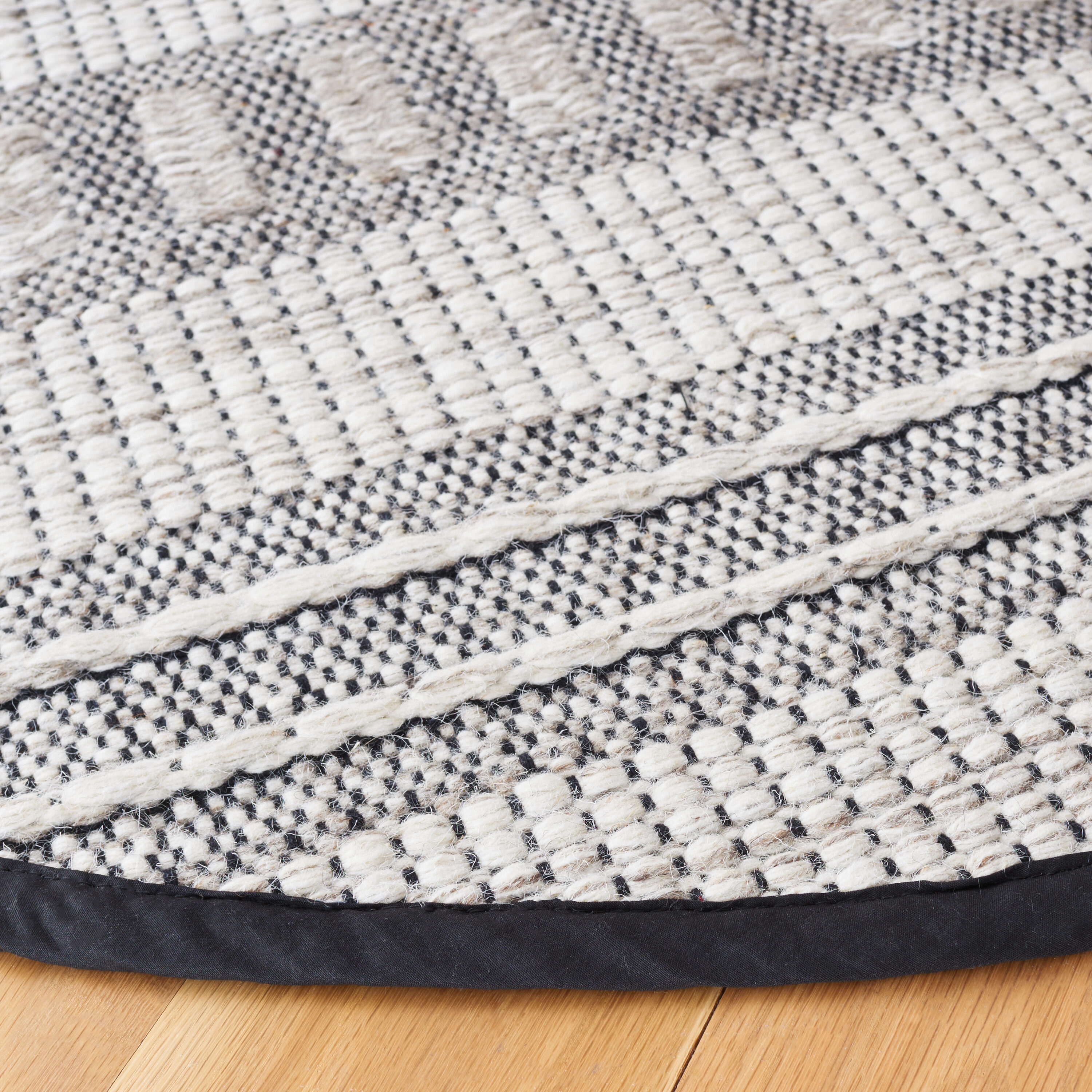 Safavieh NAT931F-6R rugs - View #3