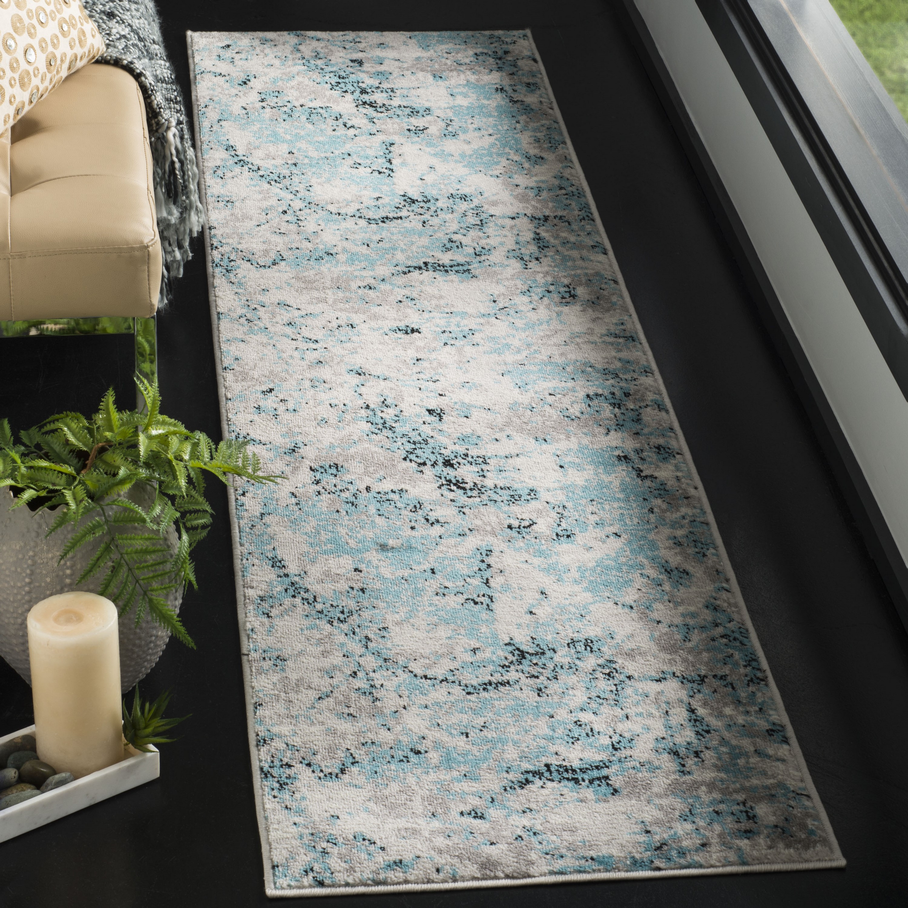 Safavieh SKY186M-212 Skyler Dumage 2 x 12 (ft) Loomed Polypropylene Blue/Ivory Rectangular Indoor Distressed/Overdyed Industrial Runner rug