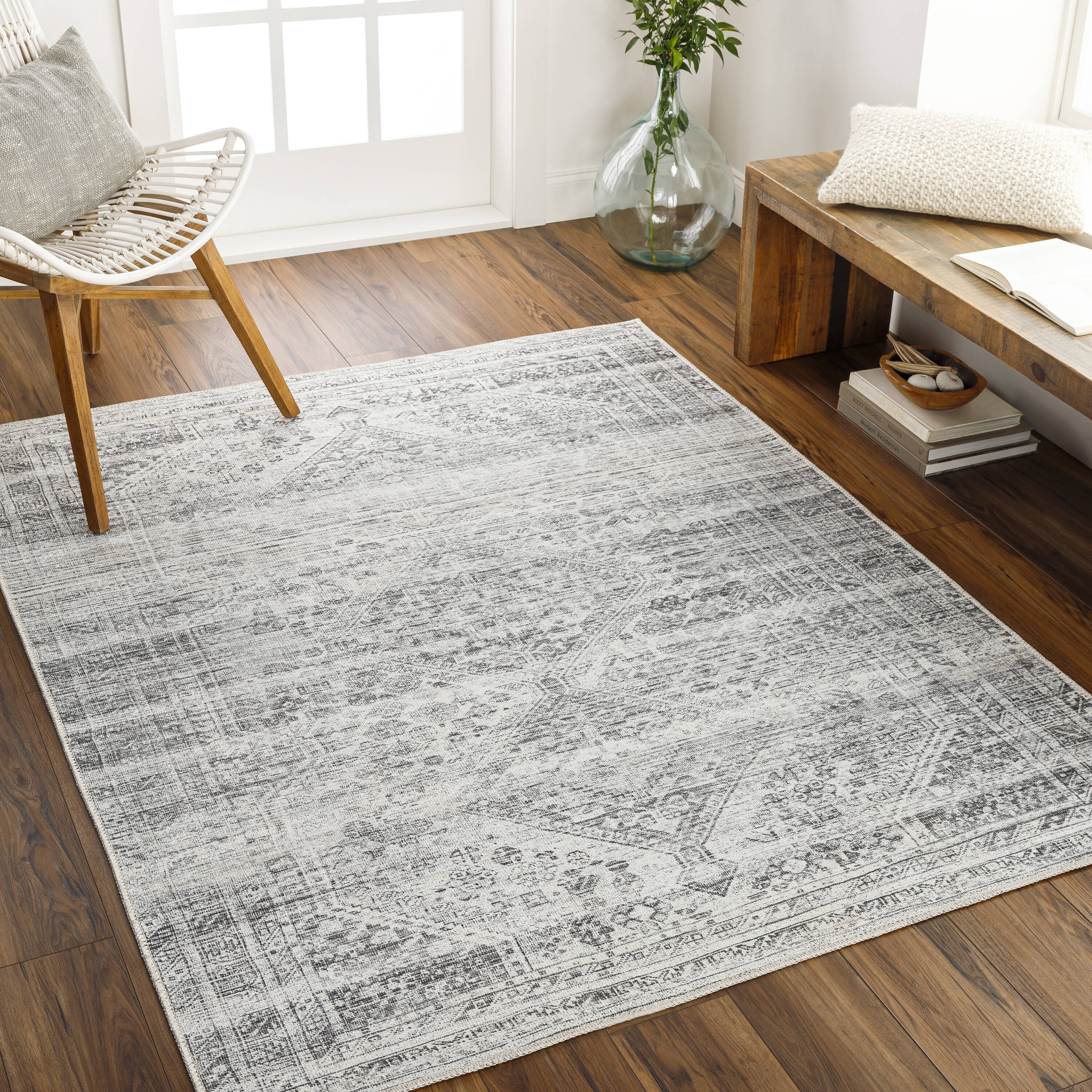 Livabliss AML2381-2211 Amelie 2 x 3 (ft) Loomed Polyester Black Rectangular Indoor Medallion Vintage Area rug