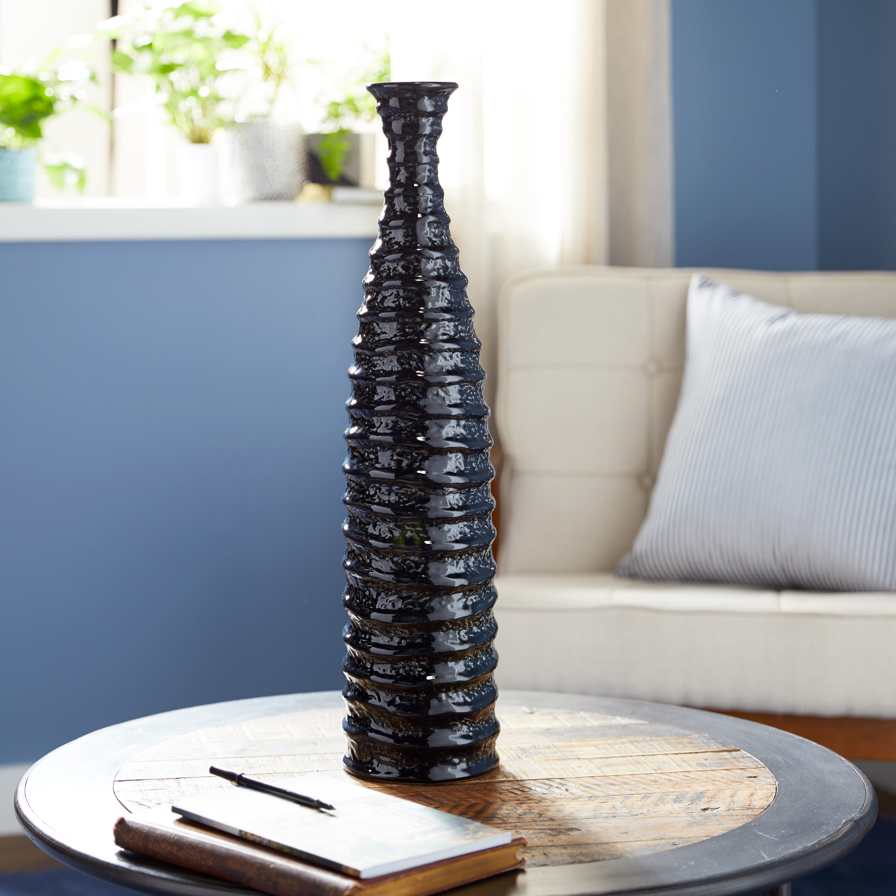 Grayson Lane 59880 Black Stone Country Vase