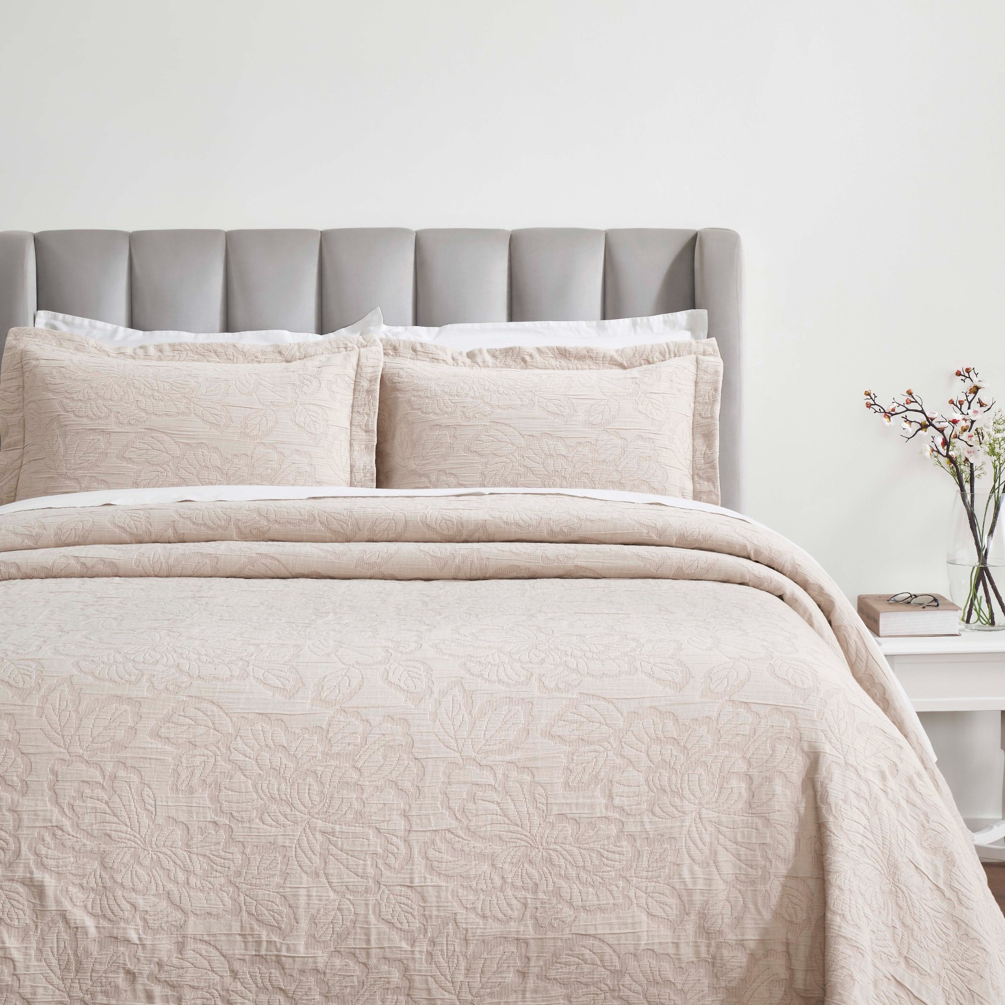 Superior Blush Floral King Bedspread Cotton