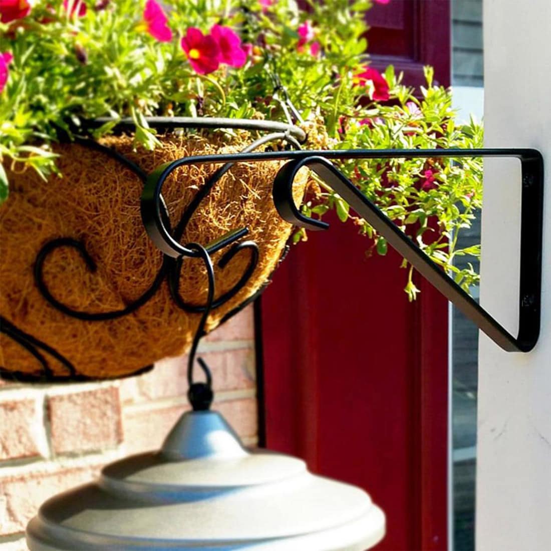 Style Selections 9.1-in Black Steel Traditional Plant Hook(s) in the Plant  Hooks department at