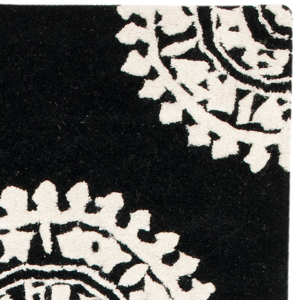 Safavieh SOH732D-28 rugs - View #4