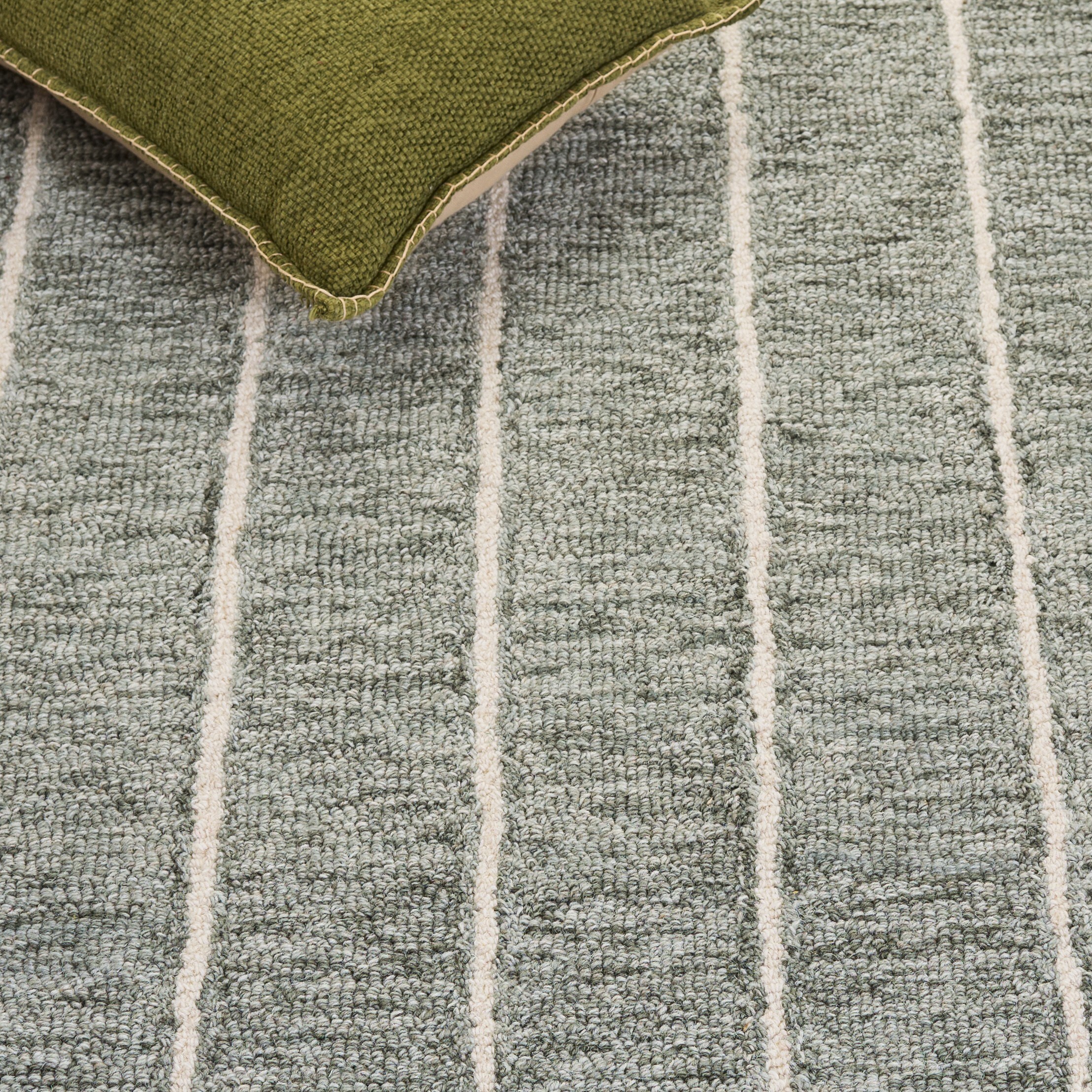 Safavieh MET679W-5 rugs - View #4