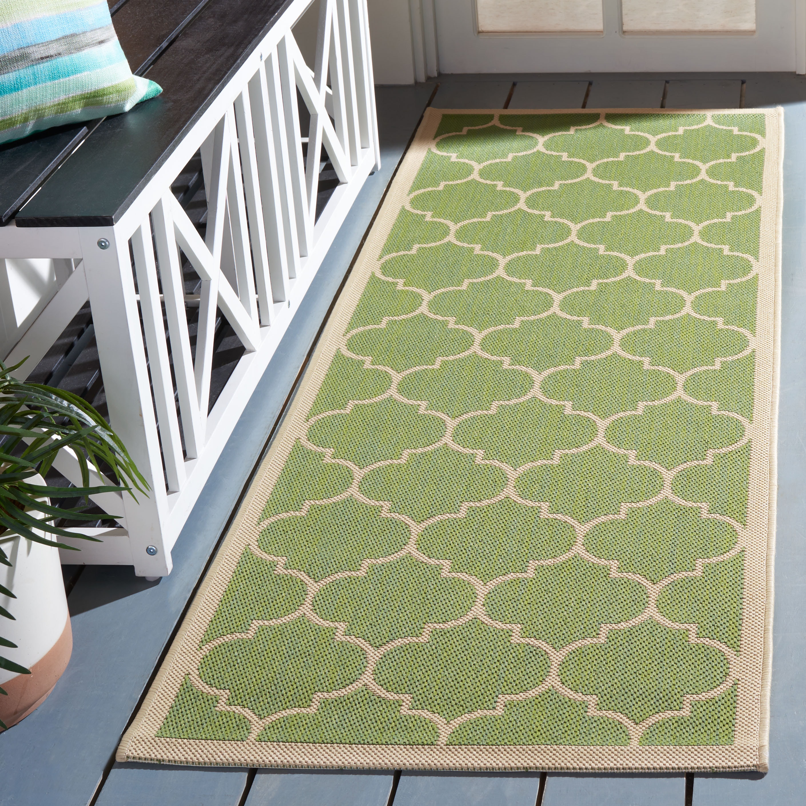 Safavieh CY6914-244-27 Courtyard 2 x 7 (ft) Loomed Synthetic Green/Beige Rectangular Indoor/Outdoor Geometric Runner rug