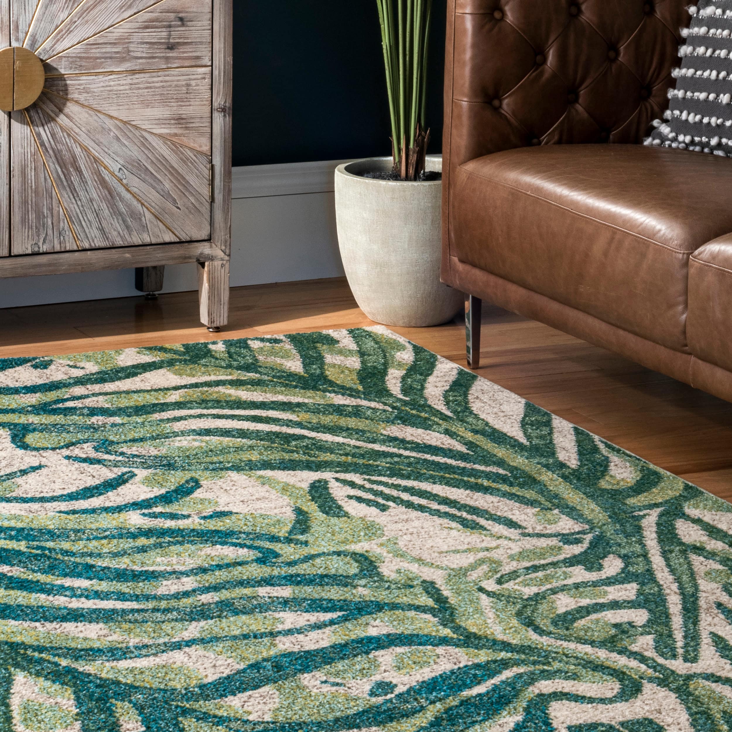 Green Floral Synthetic Easy Care Area Rug, 3' x 5'