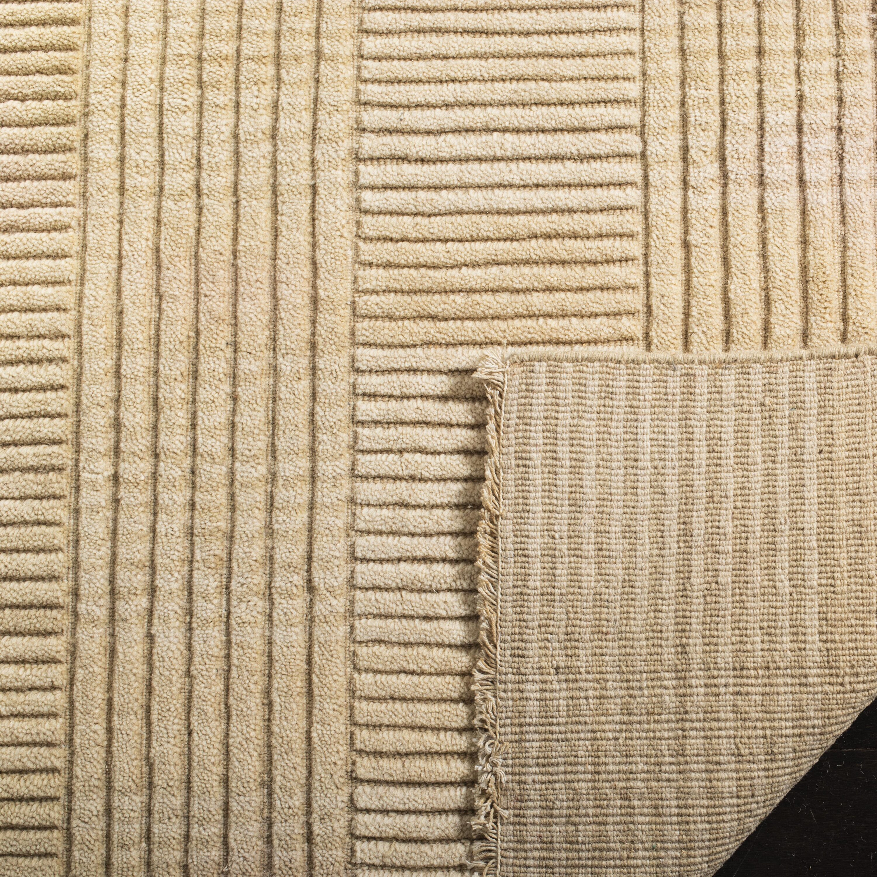 Safavieh TIB332A-5 rugs - View #3