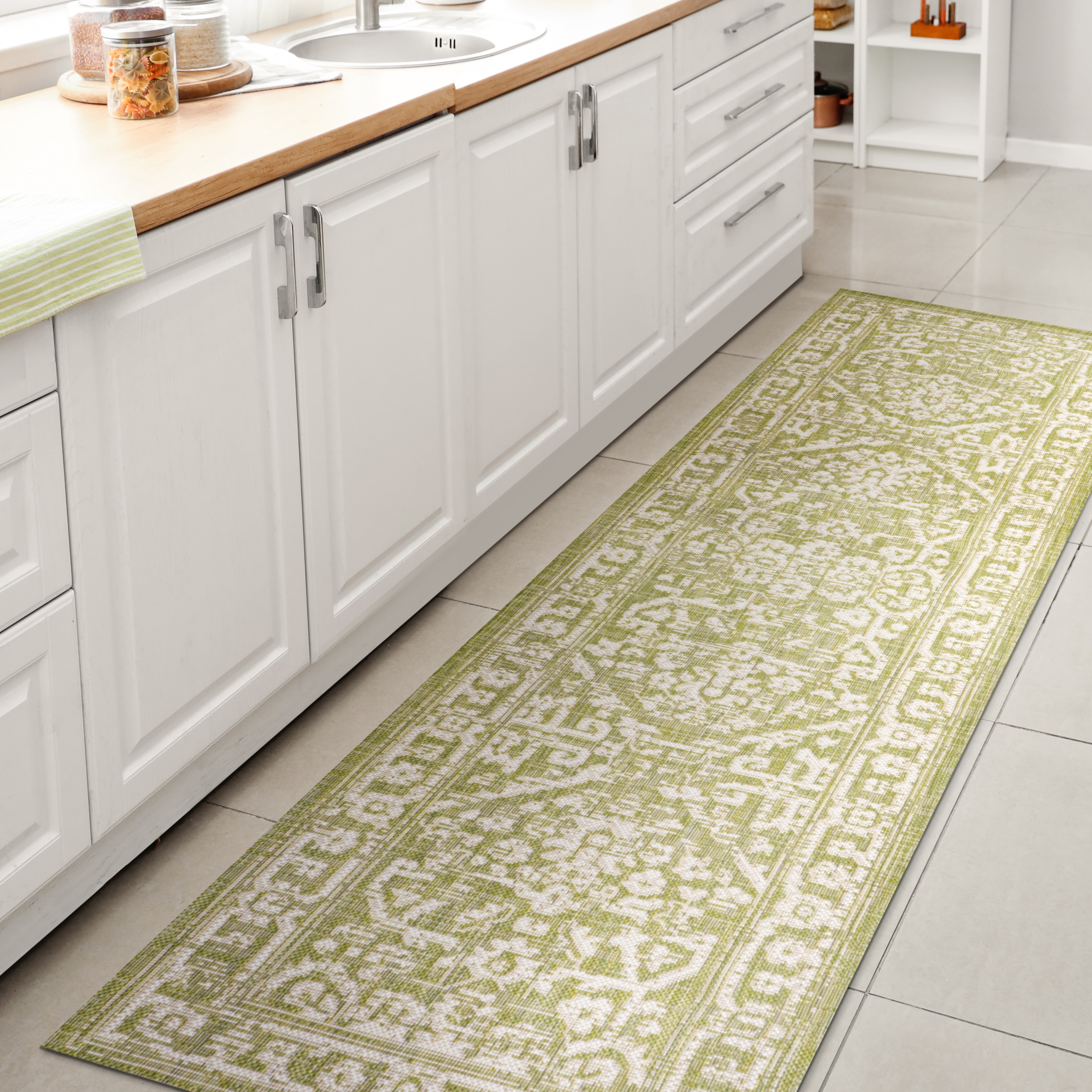JONATHAN  Y SMB104D-210 Santa Monica Malta Textured Weave 2 x 10 (ft) Loomed Polypropylene Green/Cream Rectangular Indoor/Outdoor Border Coastal Runner rug