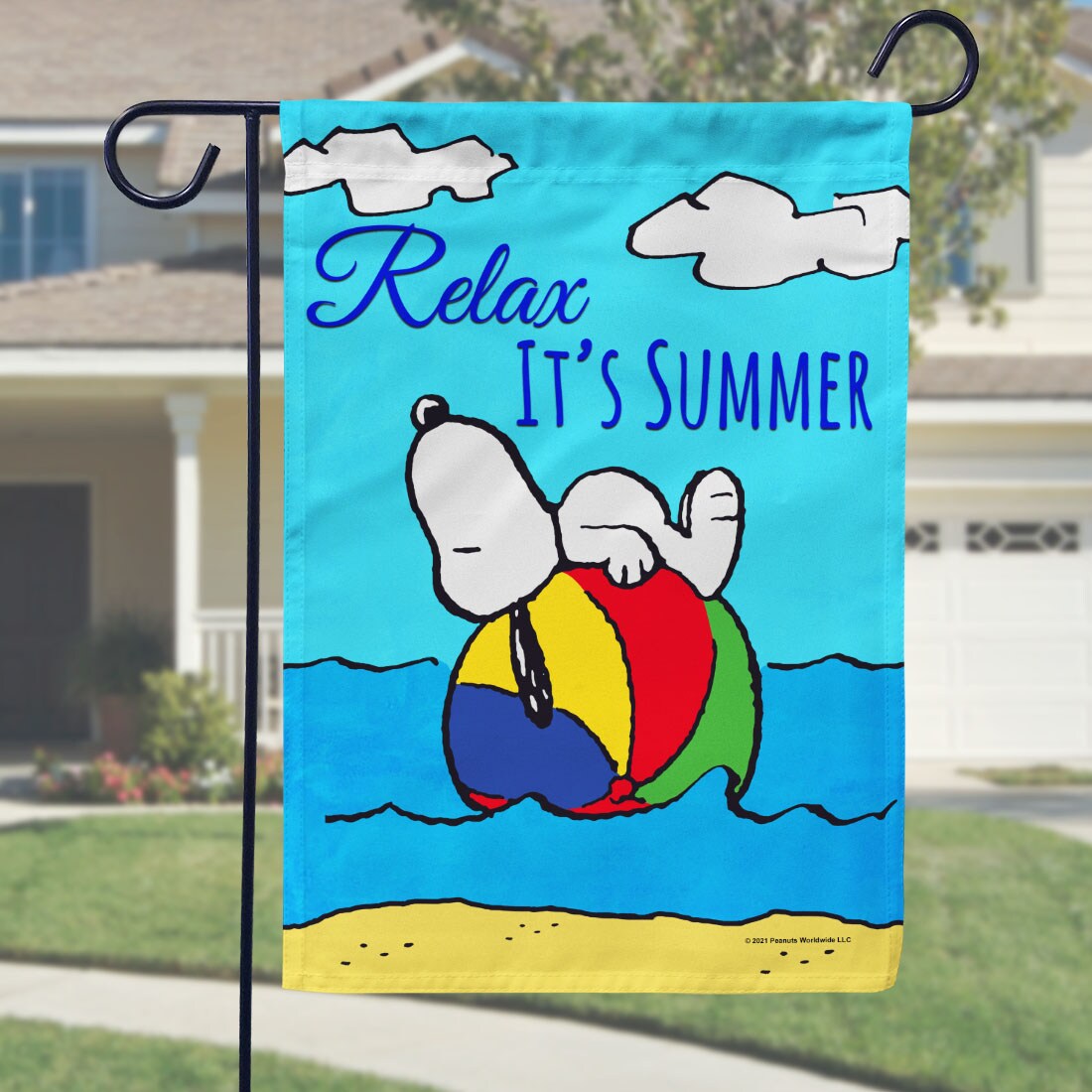 Peanuts 1.04-ft W x 1.5-ft H Summer Garden Flag Kit in the Decorative ...