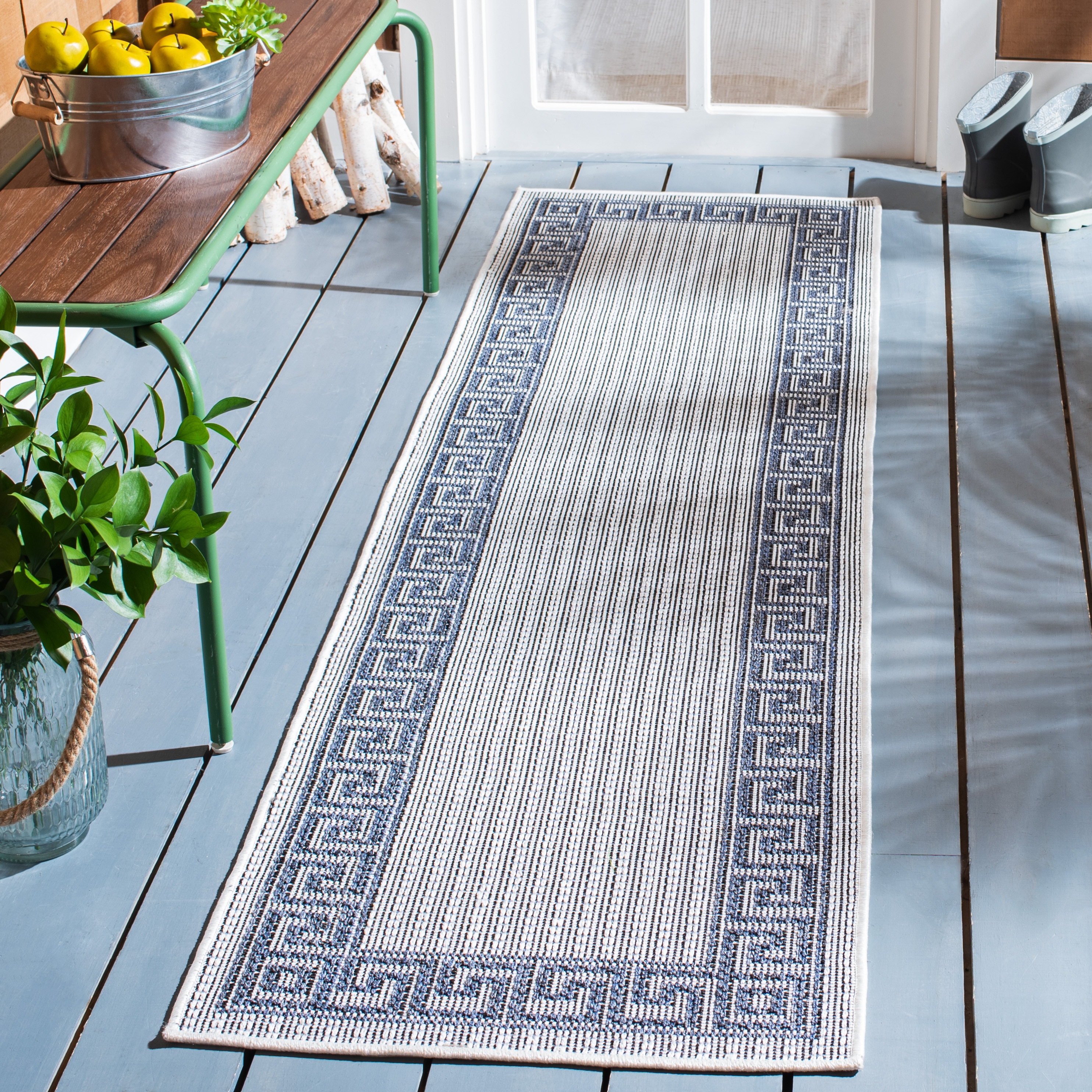 Safavieh MSRO331G-27 Martha Stewart Indoor Outdoor Adeliya 2 x 7 (ft) Loomed Polypropylene Silver/Gray Rectangular Indoor/Outdoor Border Farmhouse/Cottage Runner rug