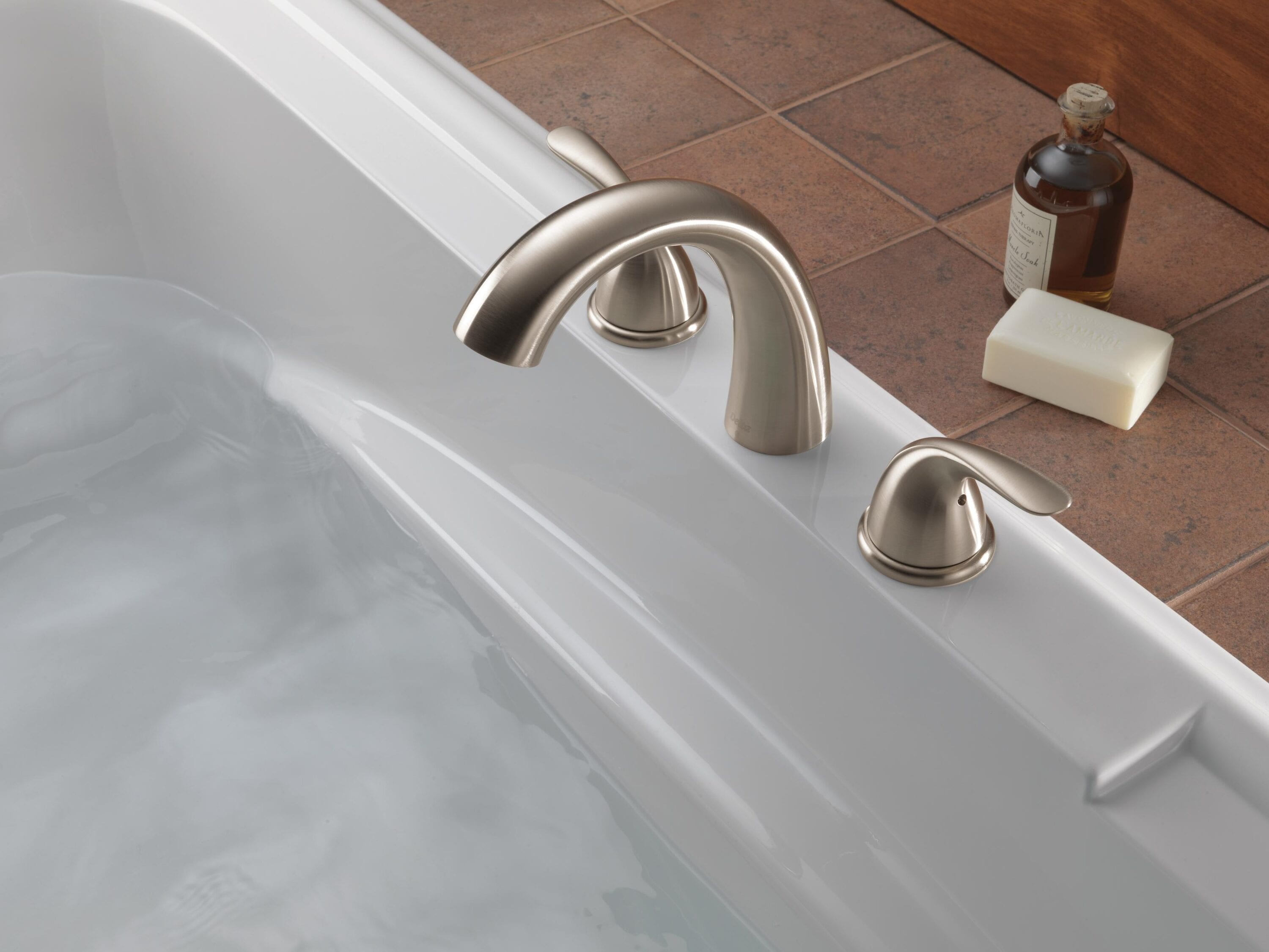 Delta T5722-SS Roman-Tub-Faucets - View #2