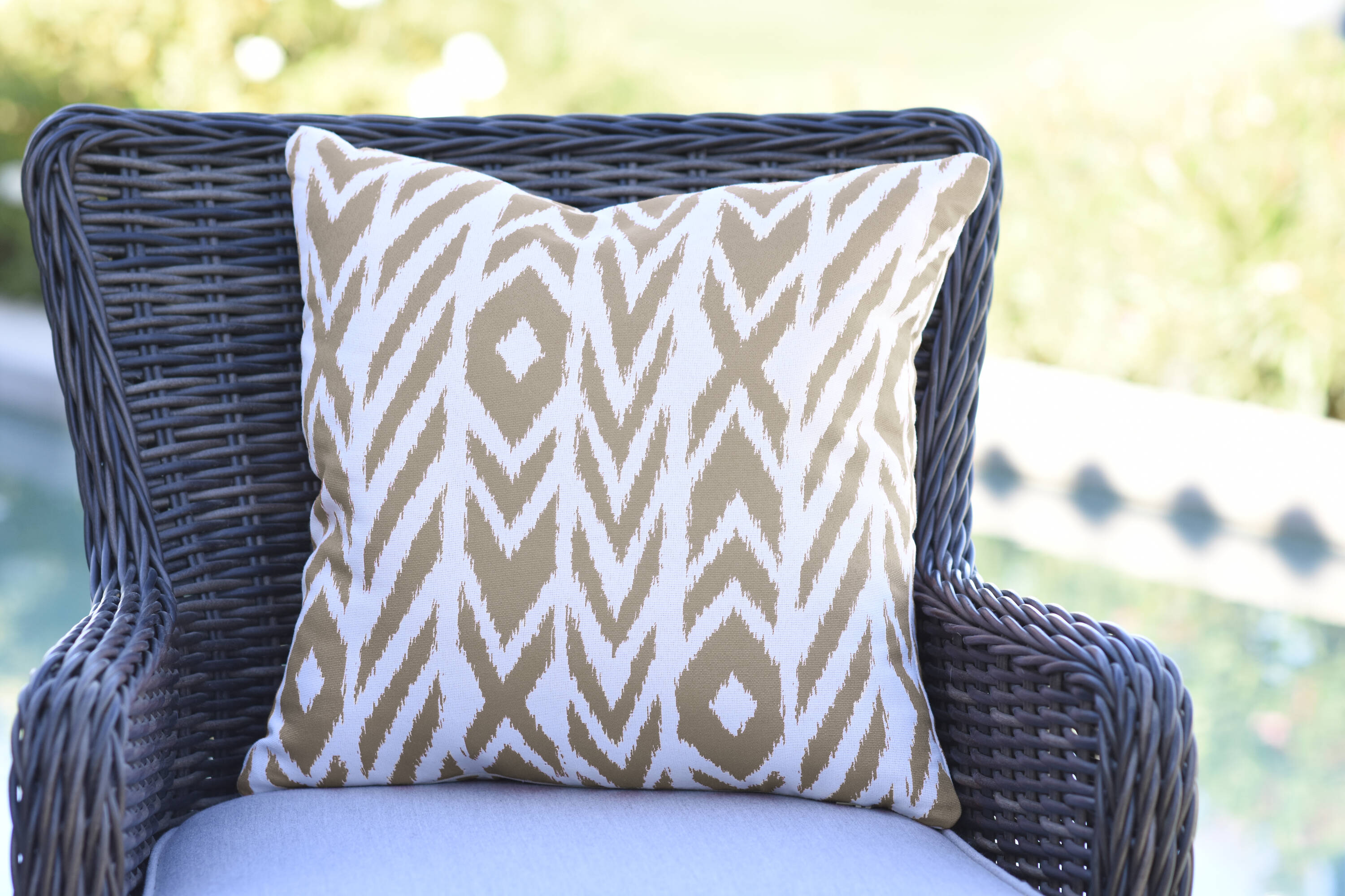 Astella KT2-TP24-FA44 Outdoor-Accent-Pillows - View #4