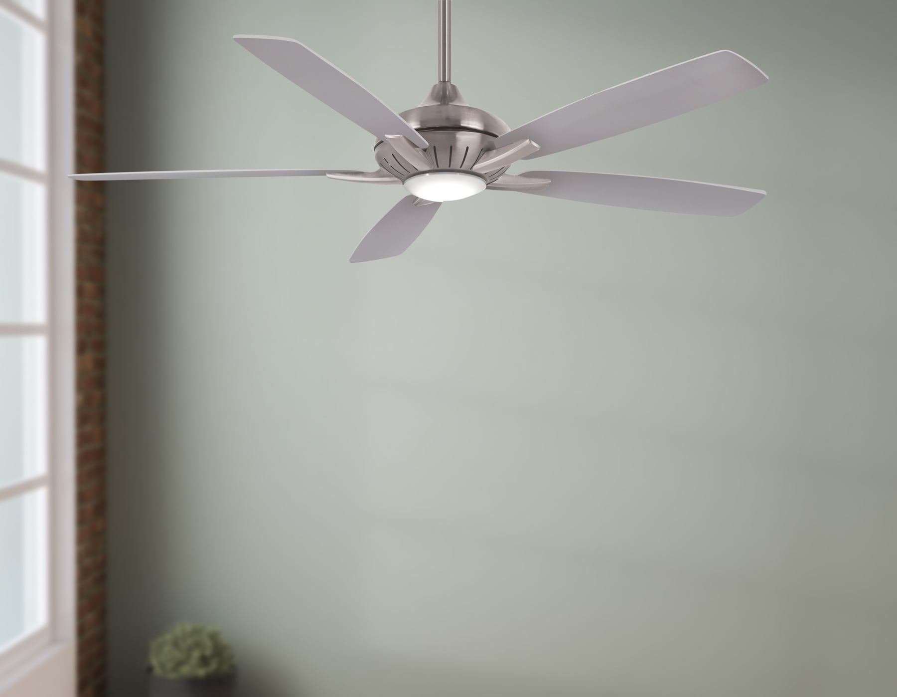 Minka Aire F1001-BN/SL Dyno XL 60-in Smart Brushed Nickel with Silver/Aged Wood Blades Ceiling Fan With Light - Remote Included ( 5 -Blade )