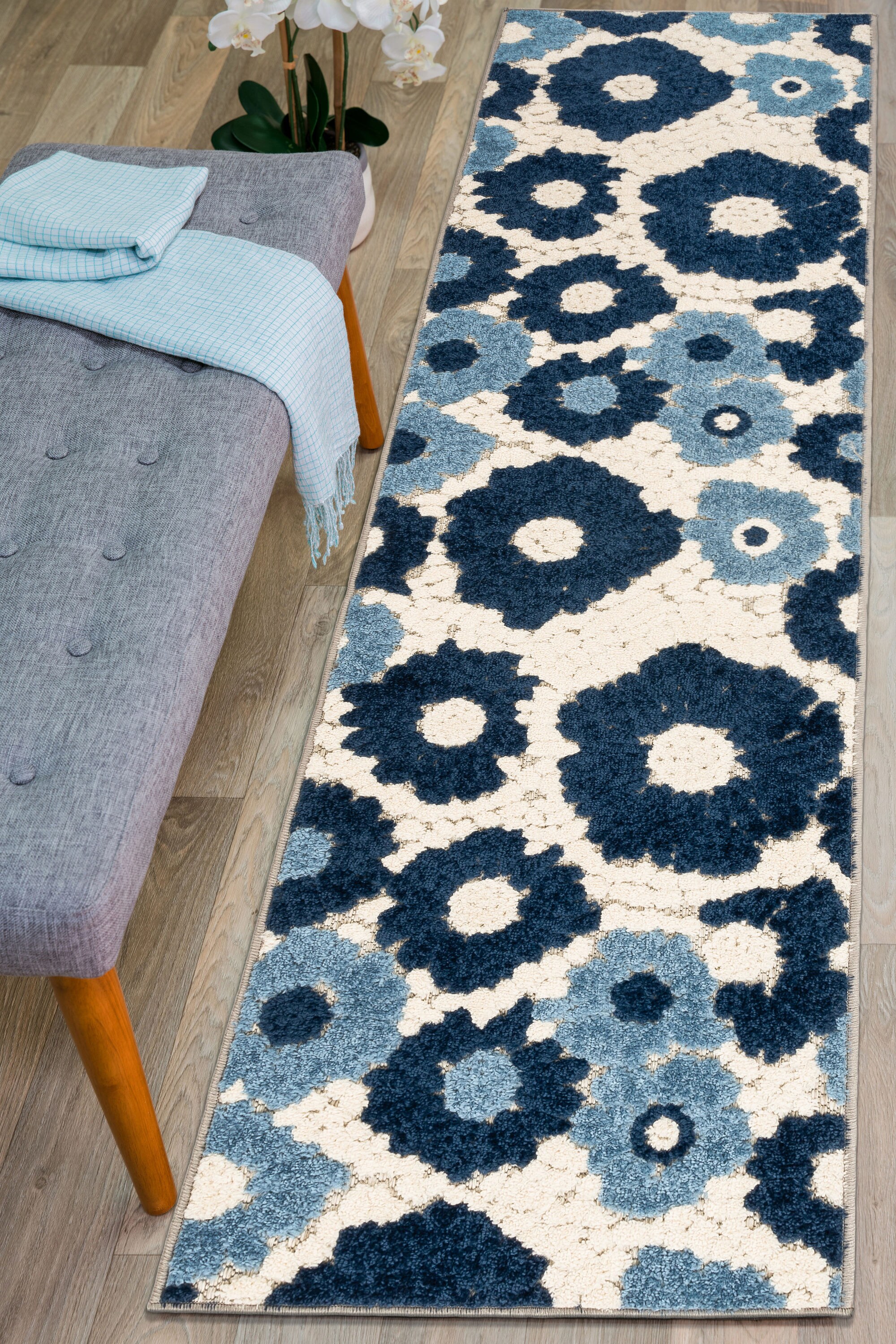 World Rug Gallery 8016NAVY2X7 rugs - View #3