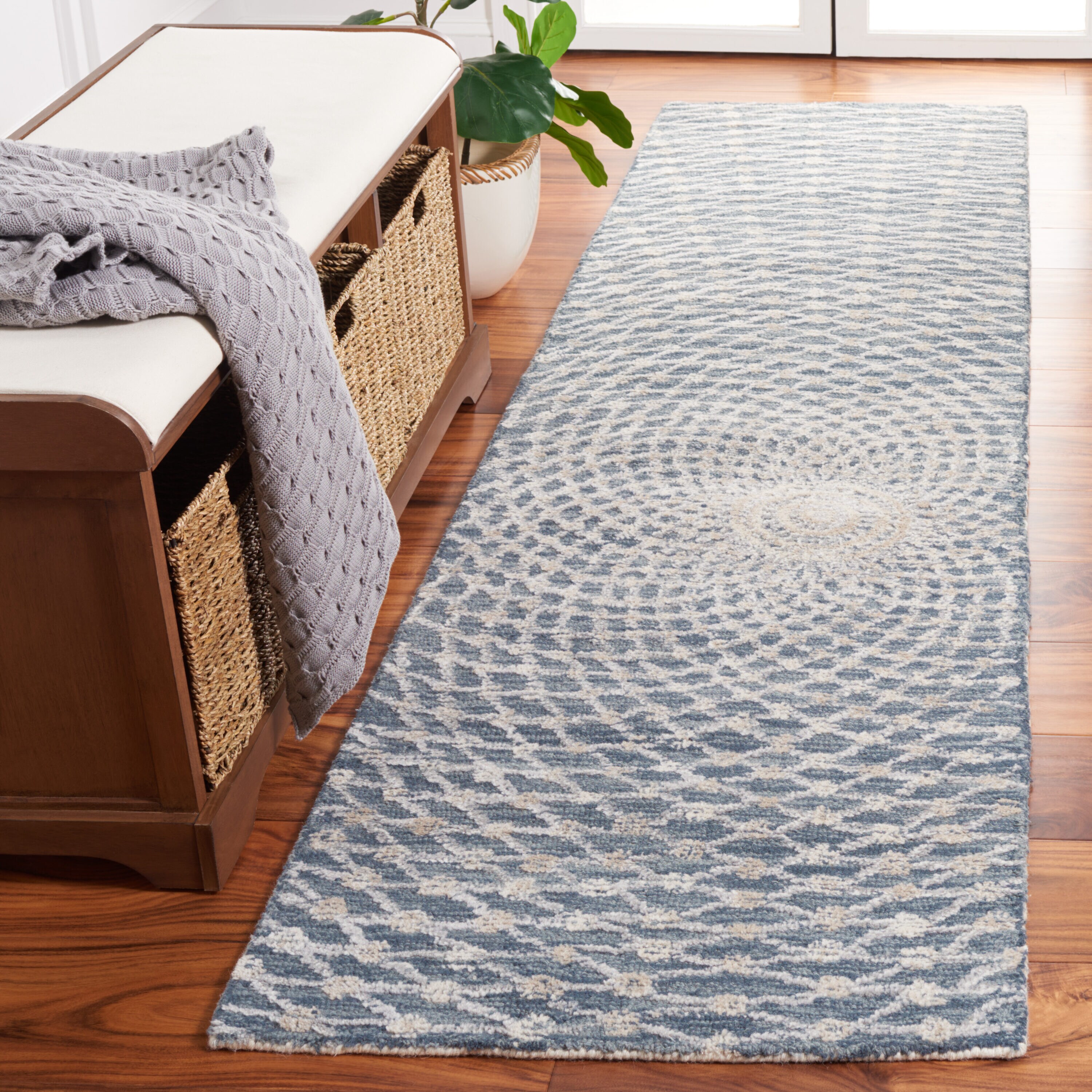 Metro 180 Gray/Beige Contemporary 2Ft-3In x 9Ft Runner Rug