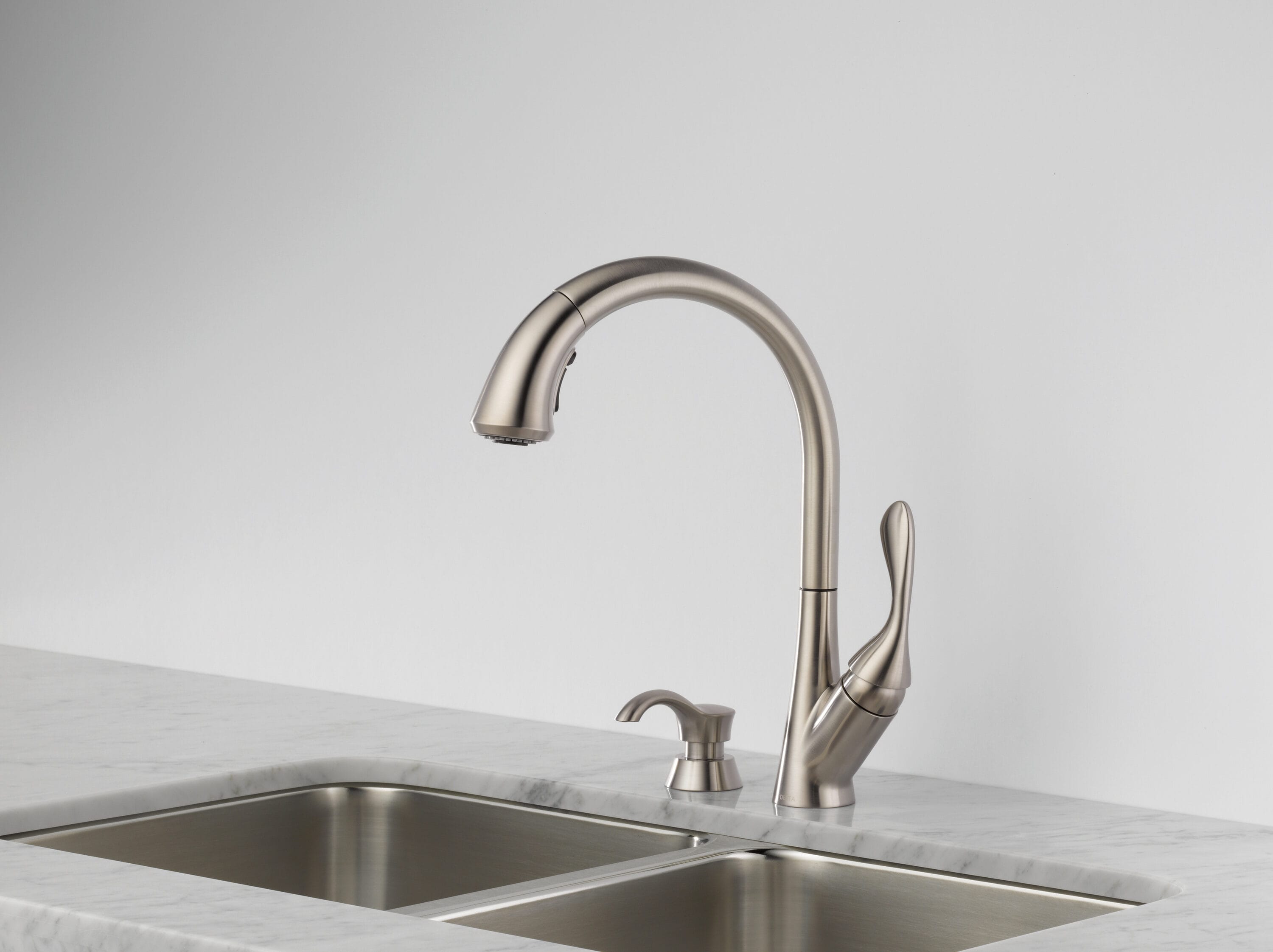 Delta 19922-SSSD-DST Kitchen-Faucets - View #4