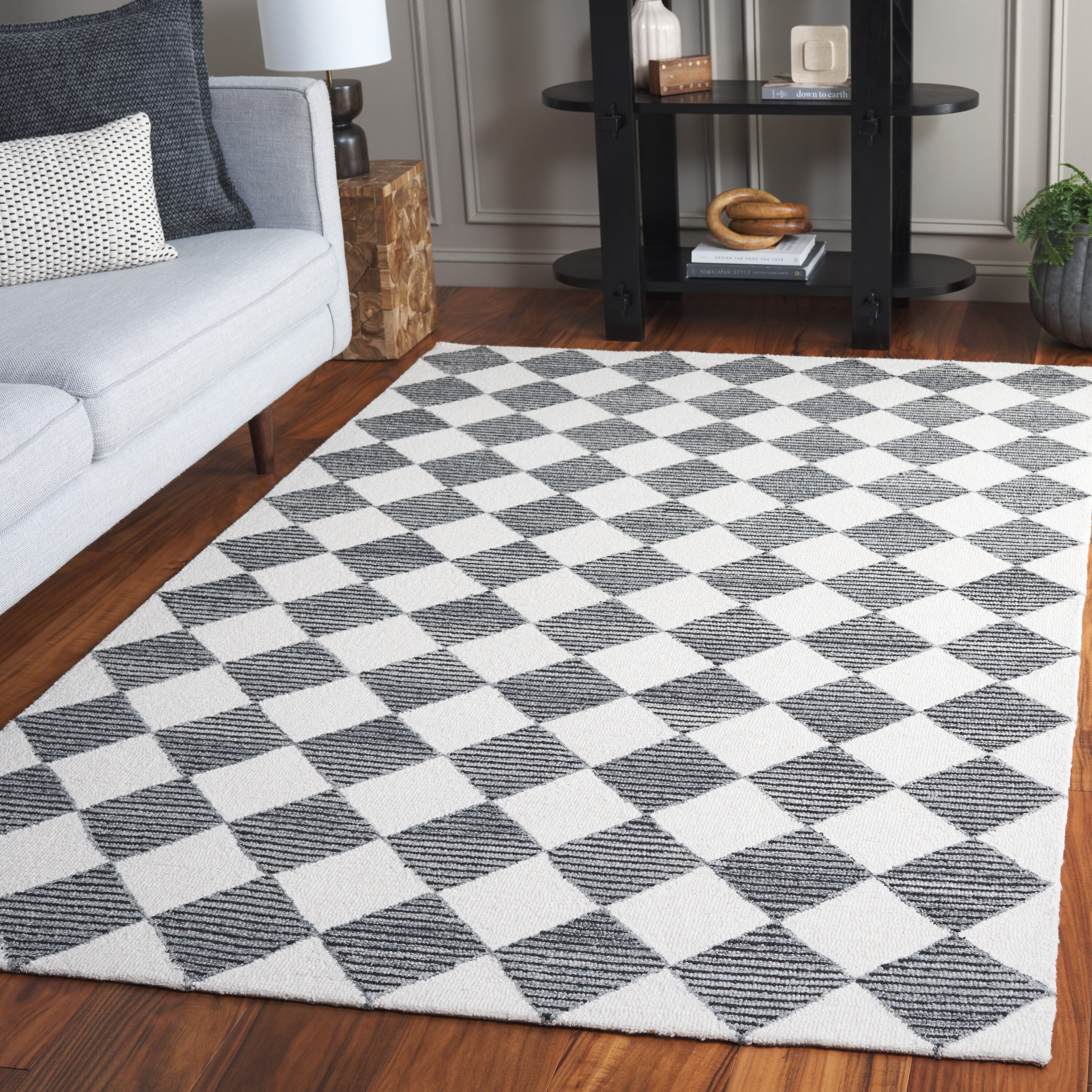  Ebony 120 Black/Ivory Contemporary 4ft x 6ft Small Rectangle Rug