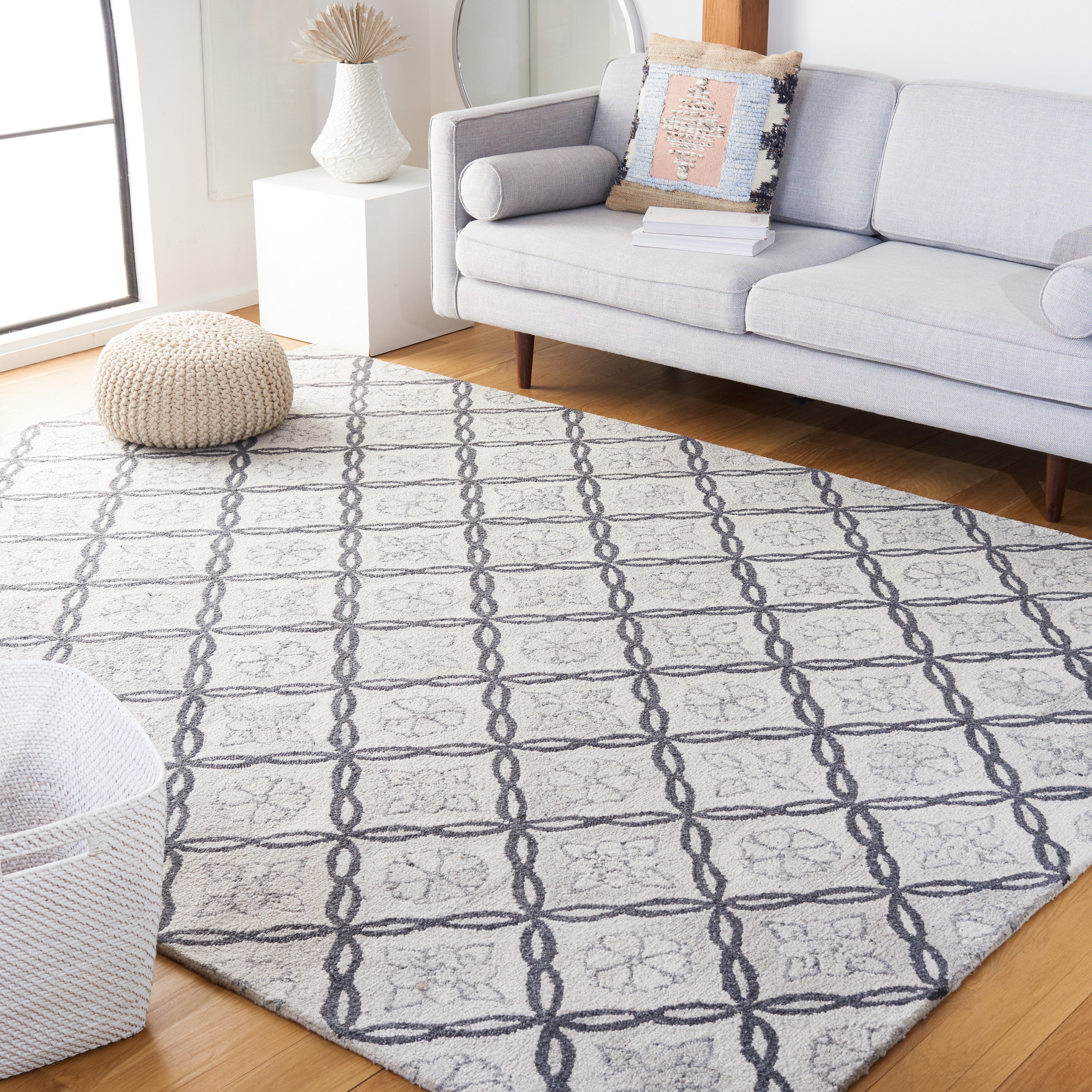 Gray and Ivory Hand-Tufted Wool Geometric 8' x 10' Area Rug