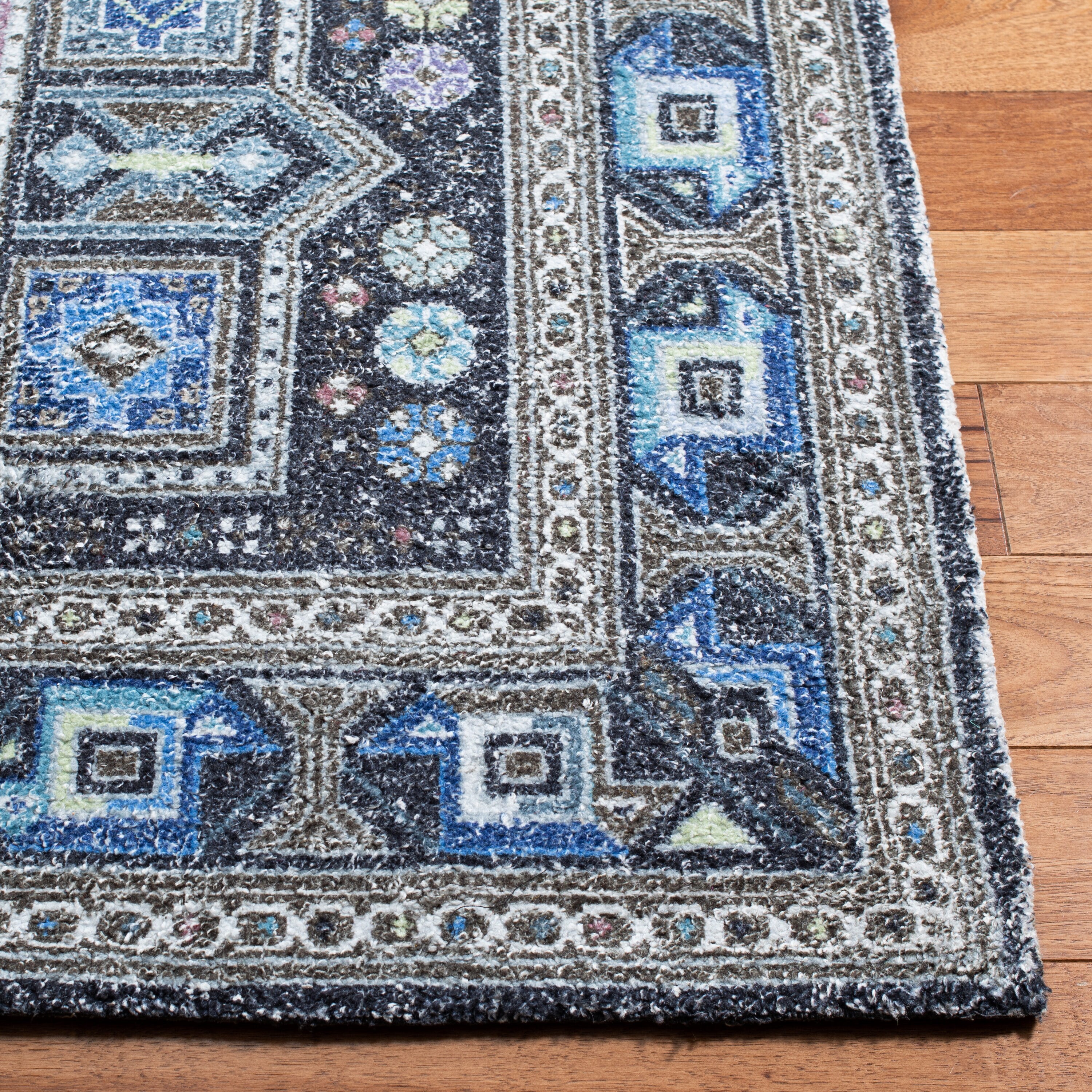 Safavieh CLV205W-4 rugs - View #3