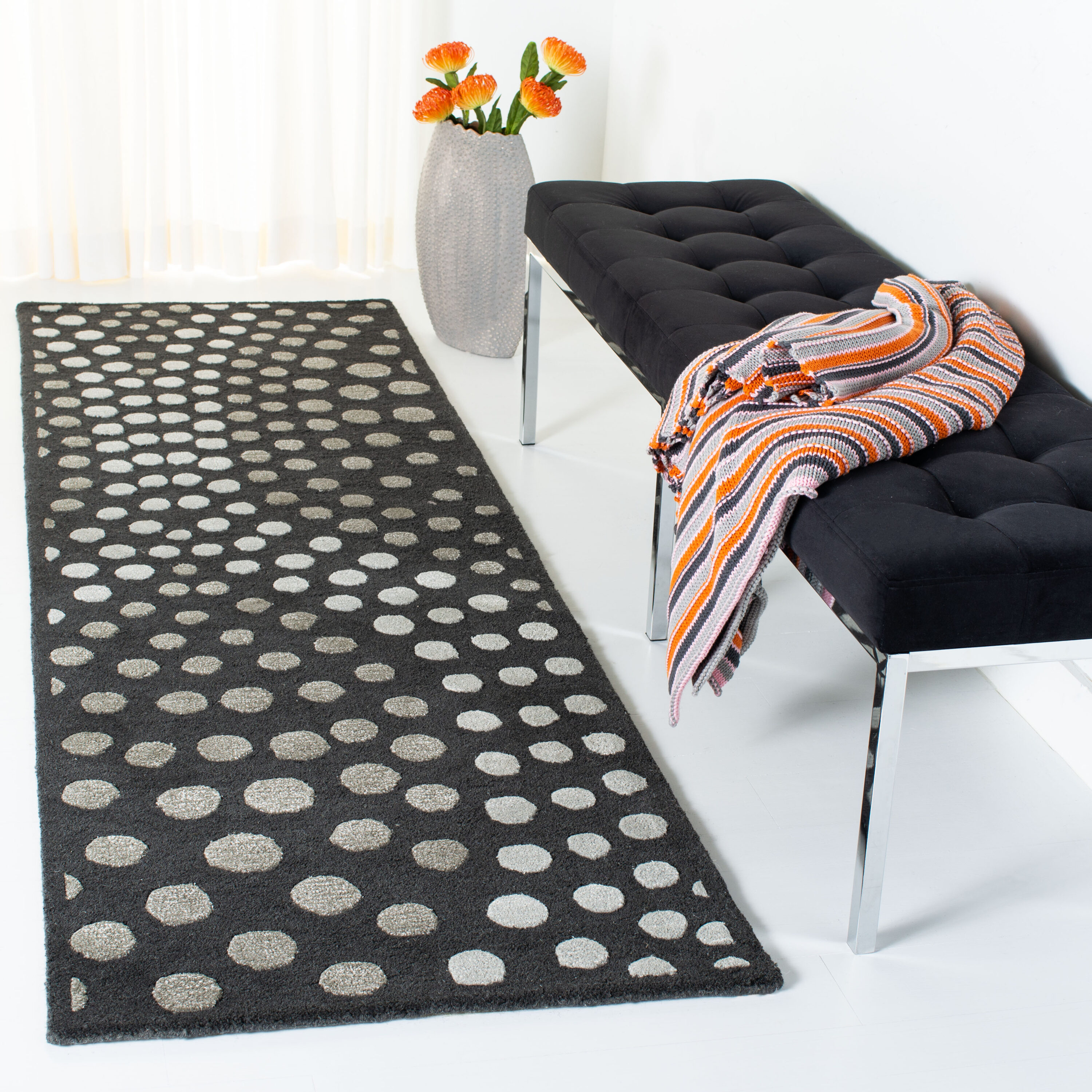 Safavieh SOH654A-210 Soho Iota 2 x 10 (ft) Tufted Wool Dark Gray Rectangular Indoor Abstract Runner rug