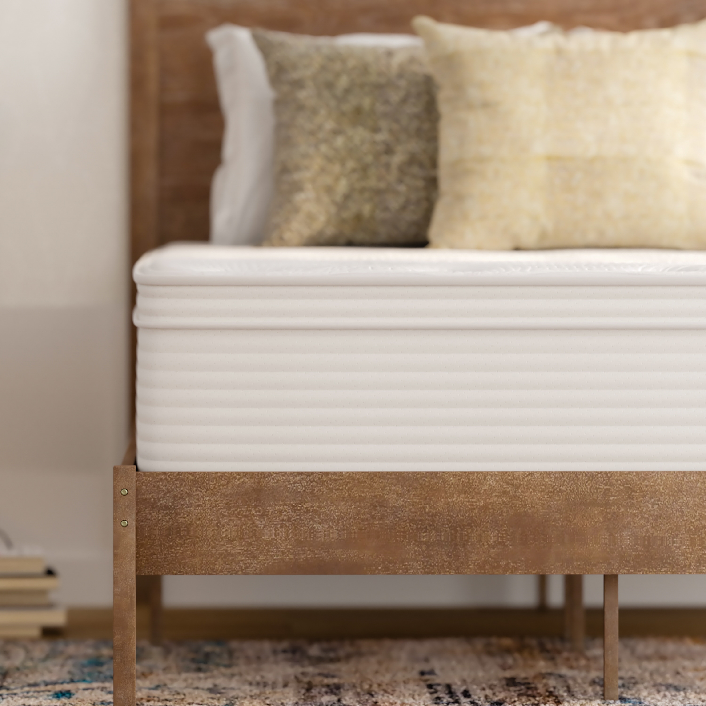 Taylor & Logan 196861088704 Verona 14-in Medium Full Hybrid Memory Foam/Coil Blend Mattress in a Box