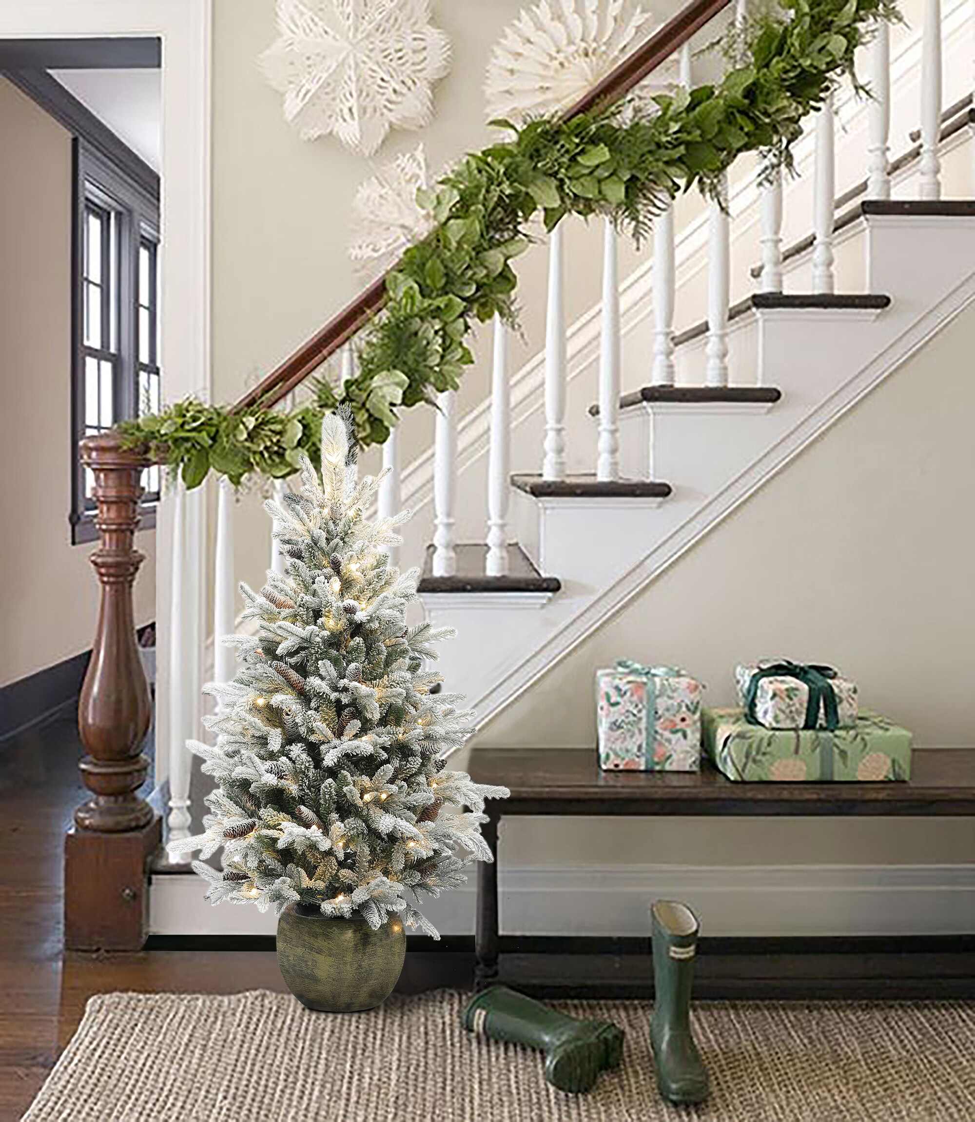 LuxenHome WHAP340 Artificial-Christmas-Trees - View #5