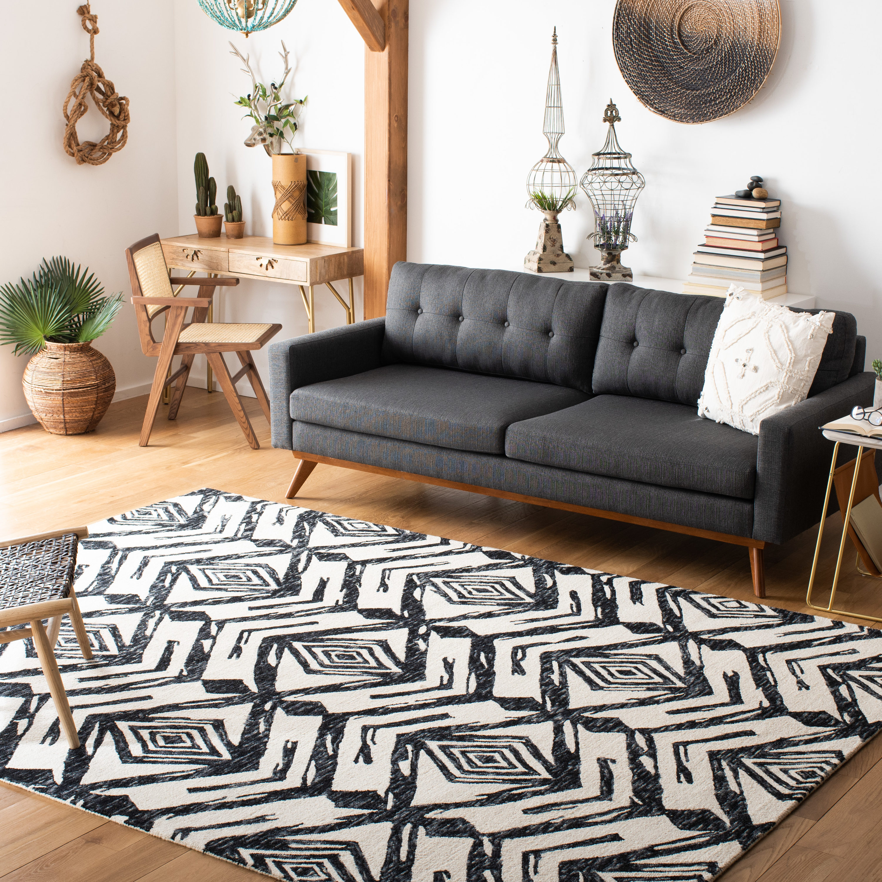 Elegance Noir Hand-Tufted Wool Rectangular Area Rug