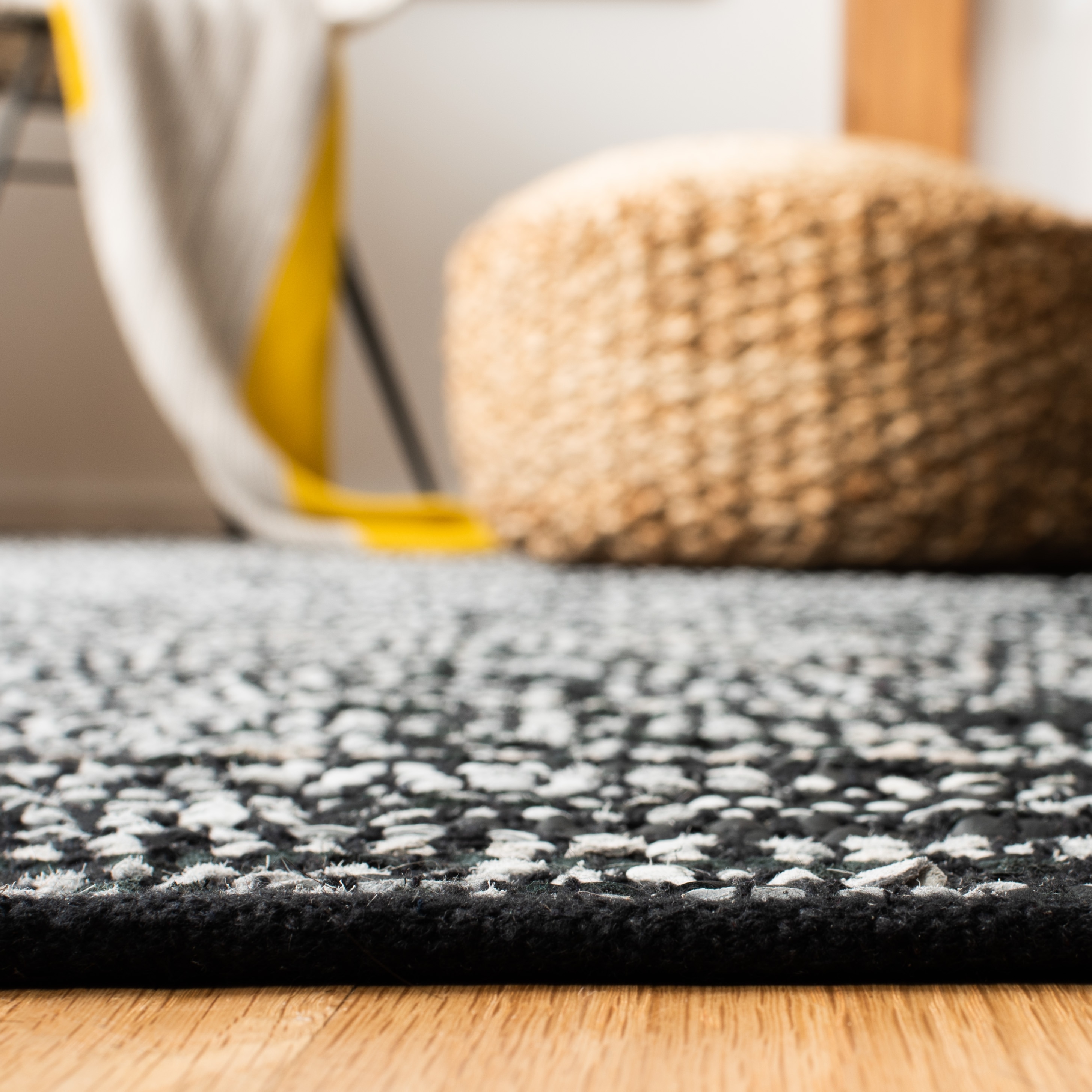 Safavieh VTL388C-6SQ rugs - View #4
