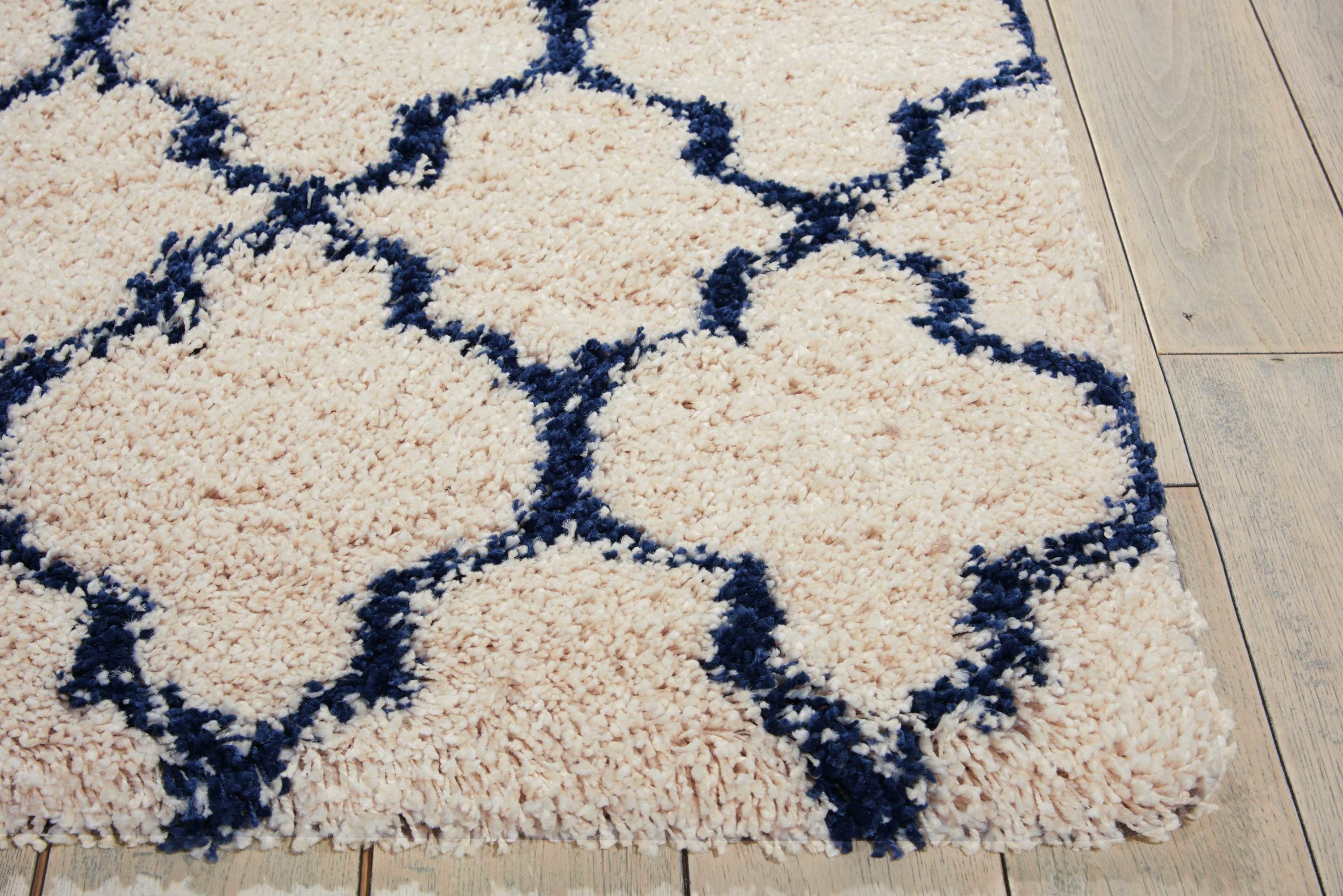 Amore Ivory/Blue Shag Synthetic 3' x 5' Area Rug