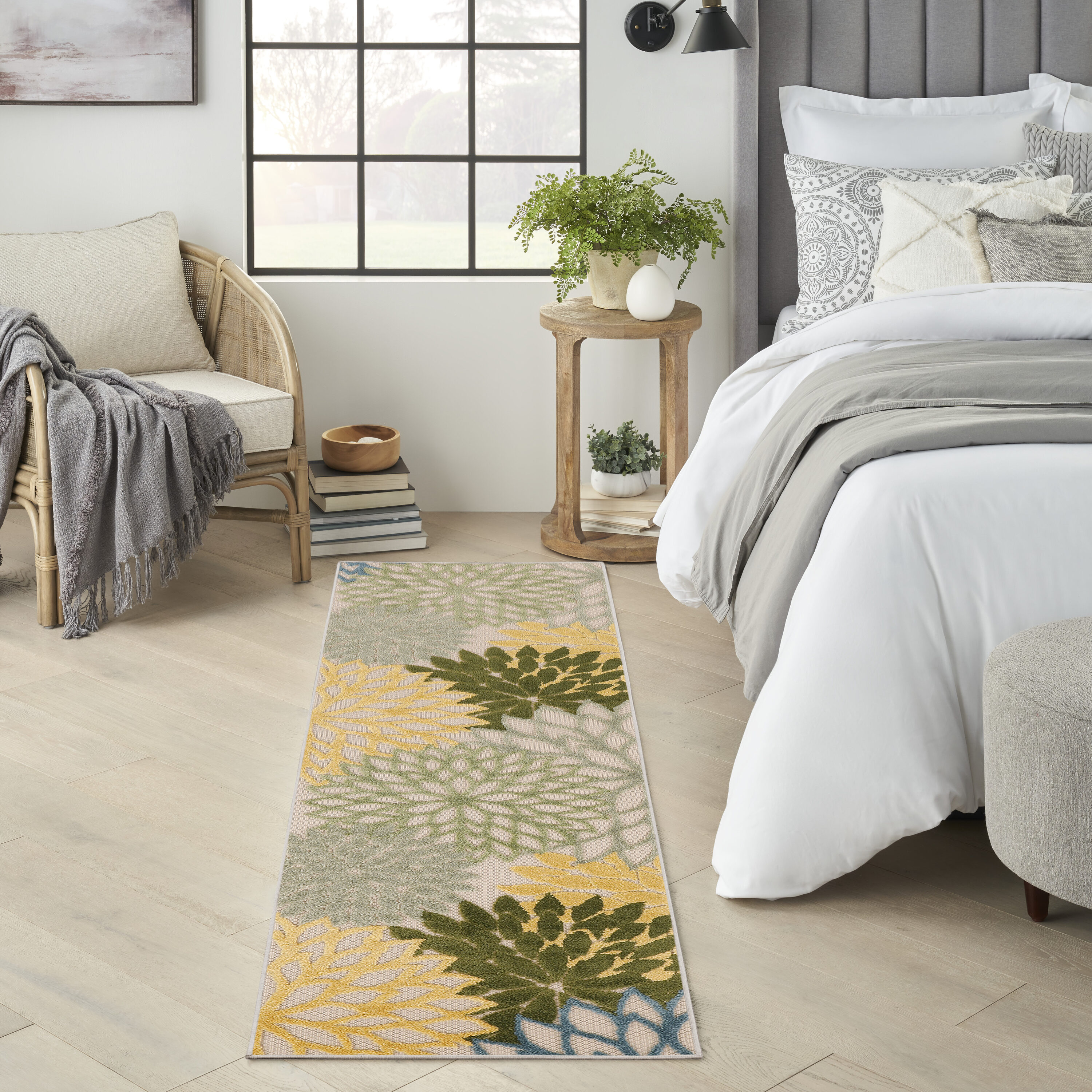 Nourison Home 099446952882 2 x 8 (ft) Loomed Polypropylene Green Multicolor Rectangular Indoor/Outdoor Floral/Botanical Tropical Runner rug