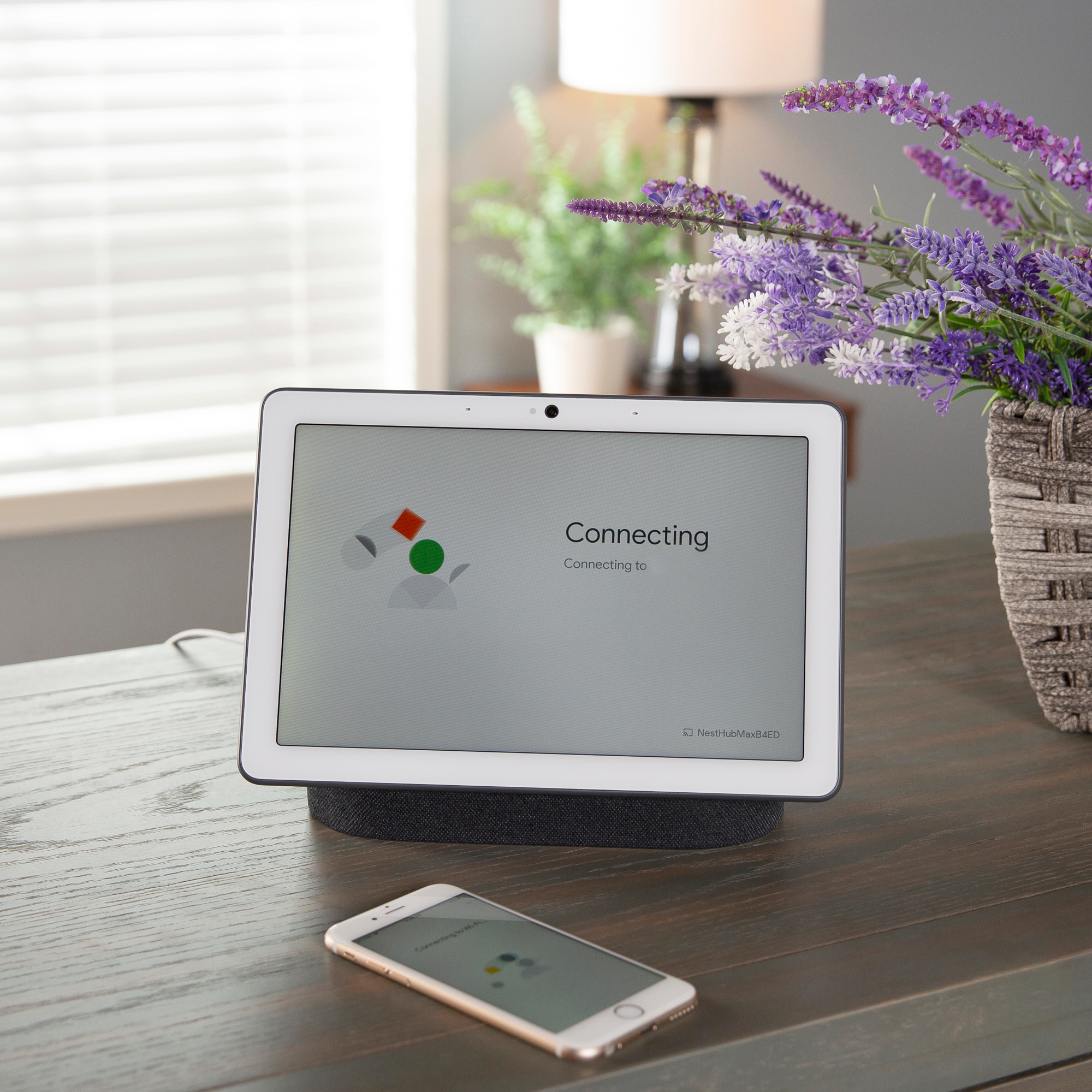 Google Nest Hub Max - Smart Home Speaker and 10 Display with