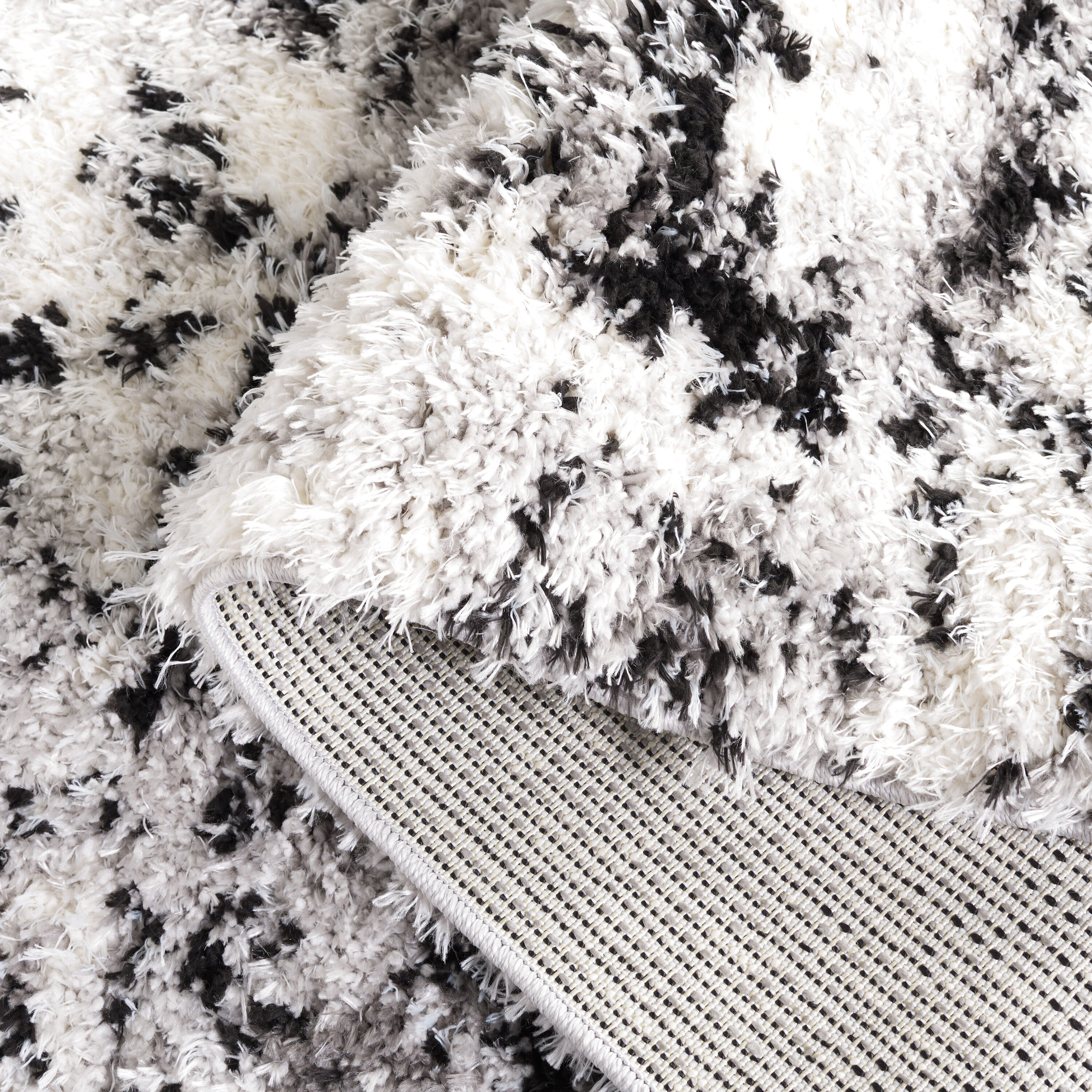 Lindsay 5'3" x 7'6" Grey/Black Ivory Abstract Shag Rug