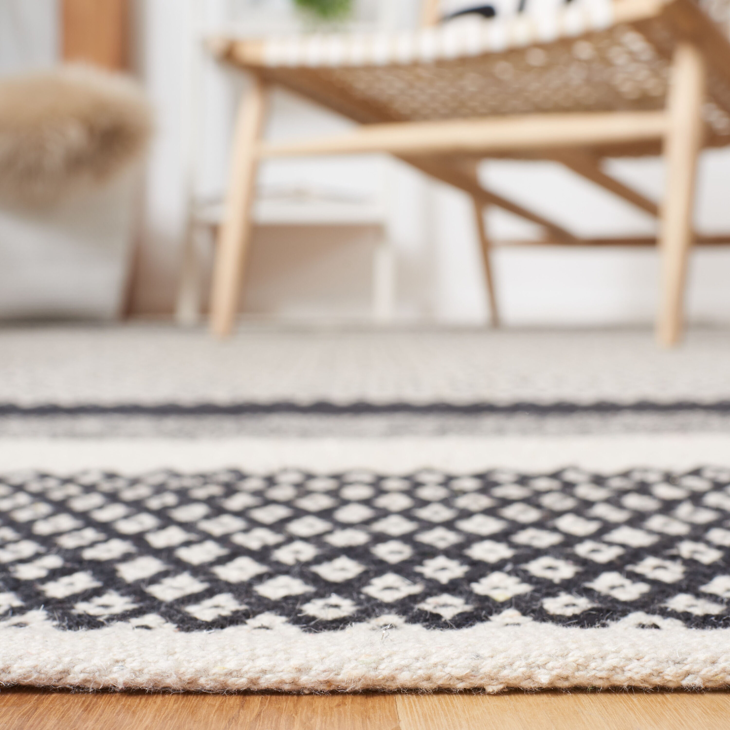 Safavieh KLM701Z-5 rugs - View #4