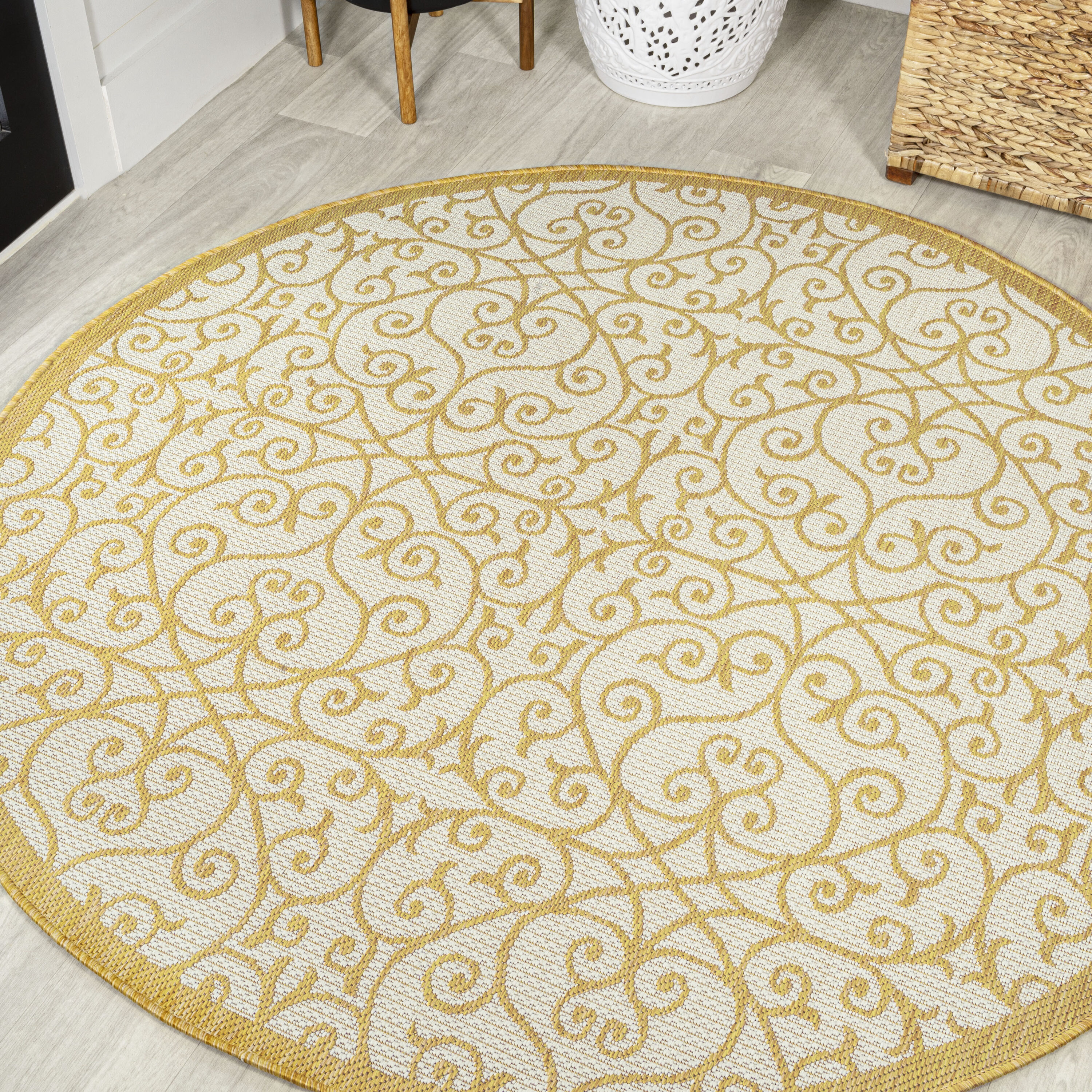 JONATHAN  Y SMB107D-5R Santa Monica Madrid Filigree Textured Weave 5 x 5 (ft) Loomed Polypropylene Cream/Yellow Round Indoor/Outdoor Border Coastal Area rug