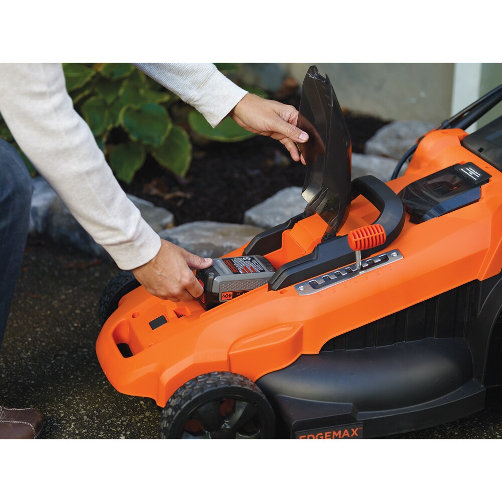 BLACK DECKER 40 volt Max 20 in Push Cordless Lawn Mower 2.5 Ah at