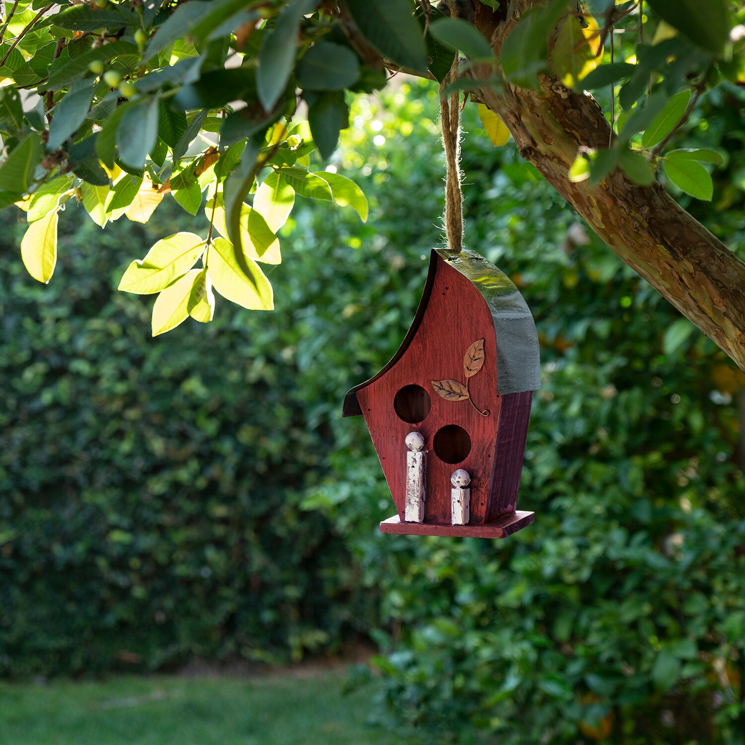 Alpine Corporation 12-in H Red Wood Variety Aviary Bird House in the ...