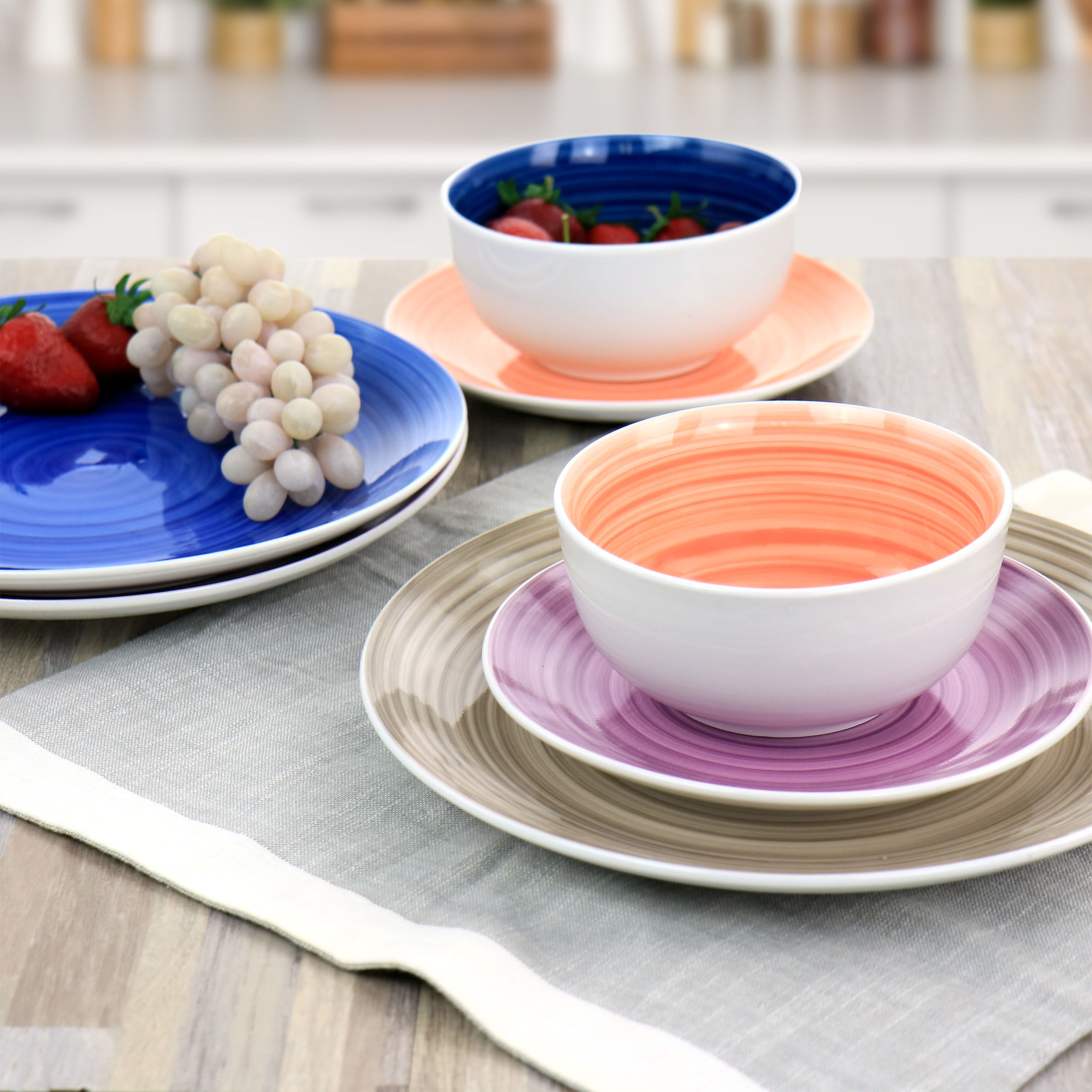 Wholesale Pink Flower 3PCS Plastic Dinnerware Set Plate And Bowl Set For  New Design High Temperature Melamine Dinner Set Manufacturer and Supplier