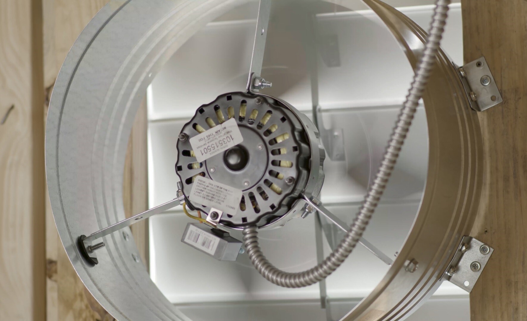 Master Flow EGV5QCT Gable-Vent-Fans - View #7