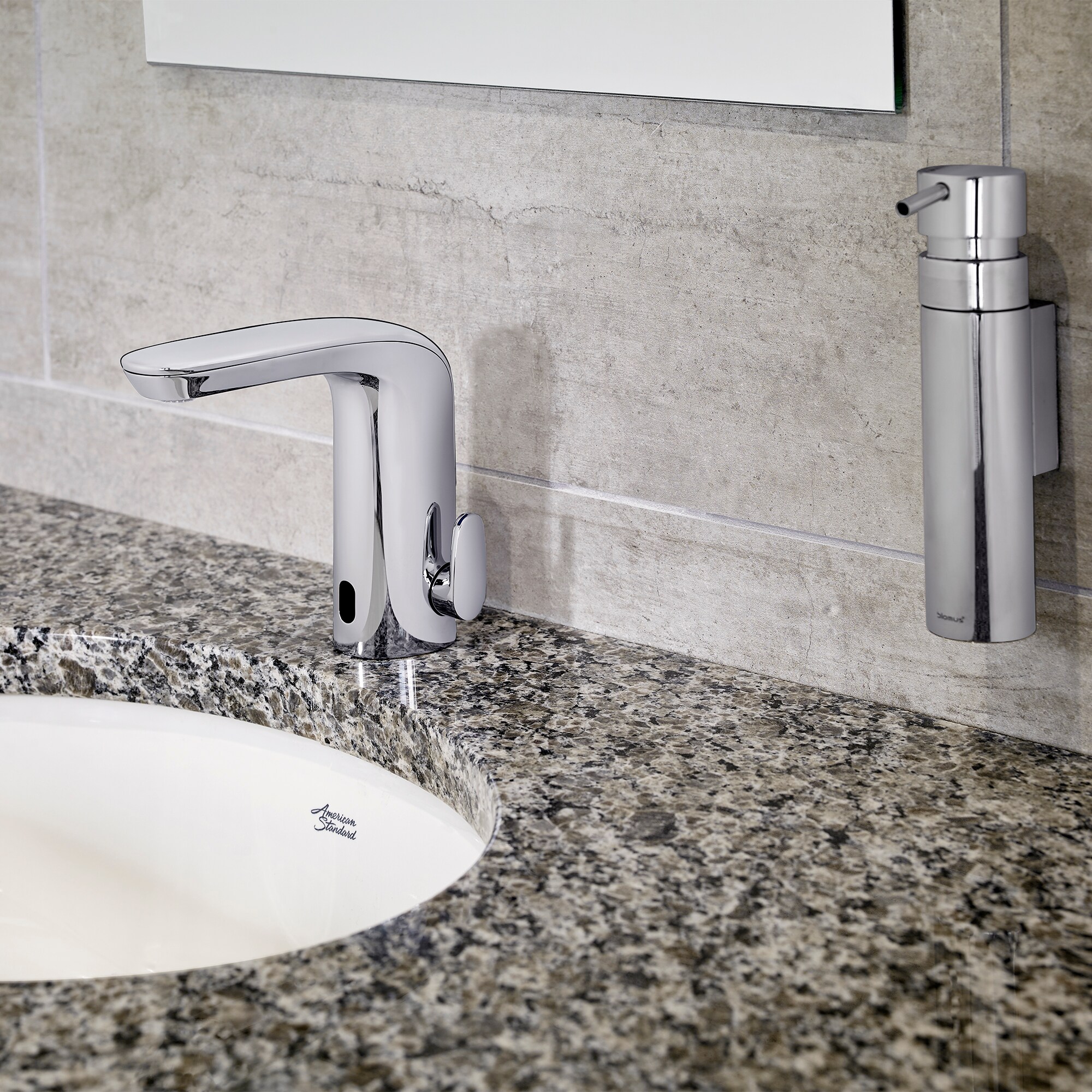 Polished Chrome Single-Handle Touchless Bathroom Faucet