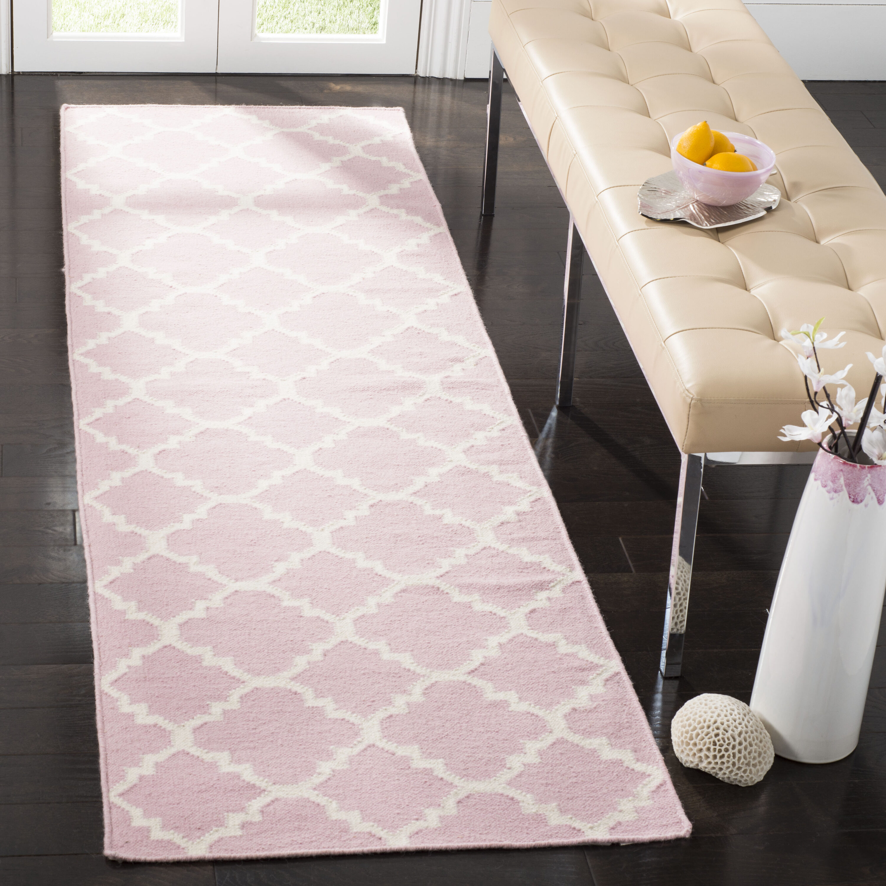 Safavieh DHU554P-28 Dhurries Malina 3 x 8 (ft) Wool Pink/Ivory Rectangular Indoor Trellis Coastal Runner rug