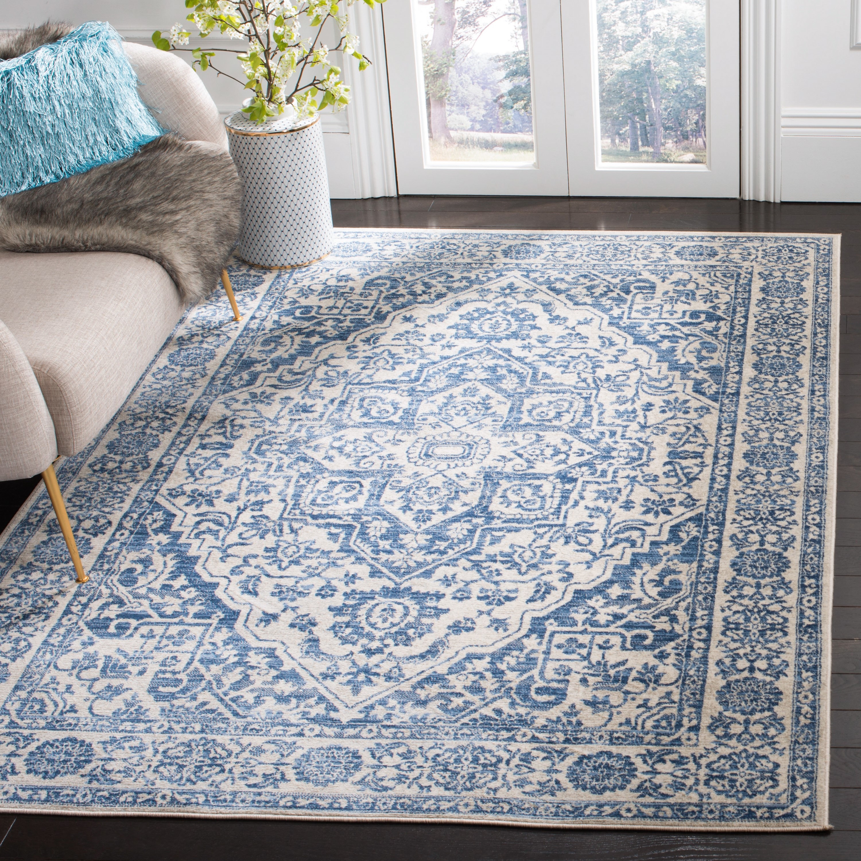 Safavieh BNT832M-9SQ Brentwood Yuman 9 x 9 (ft) Loomed Polypropylene Navy/Light Gray Square Indoor Floral/Botanical Oriental Area rug