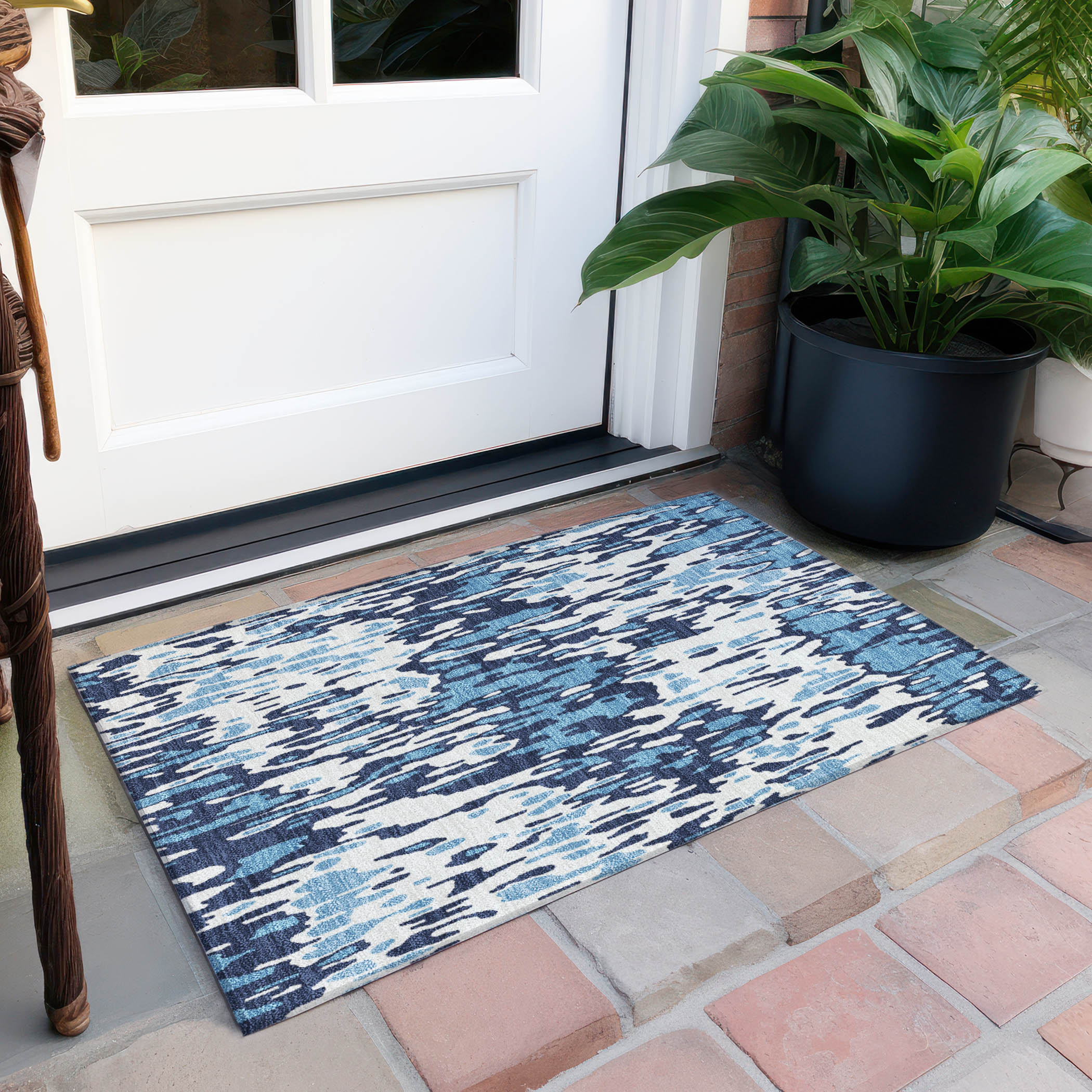 Blue Rectangular Machine Washable Synthetic Area Rug 1'8" x 2'6"