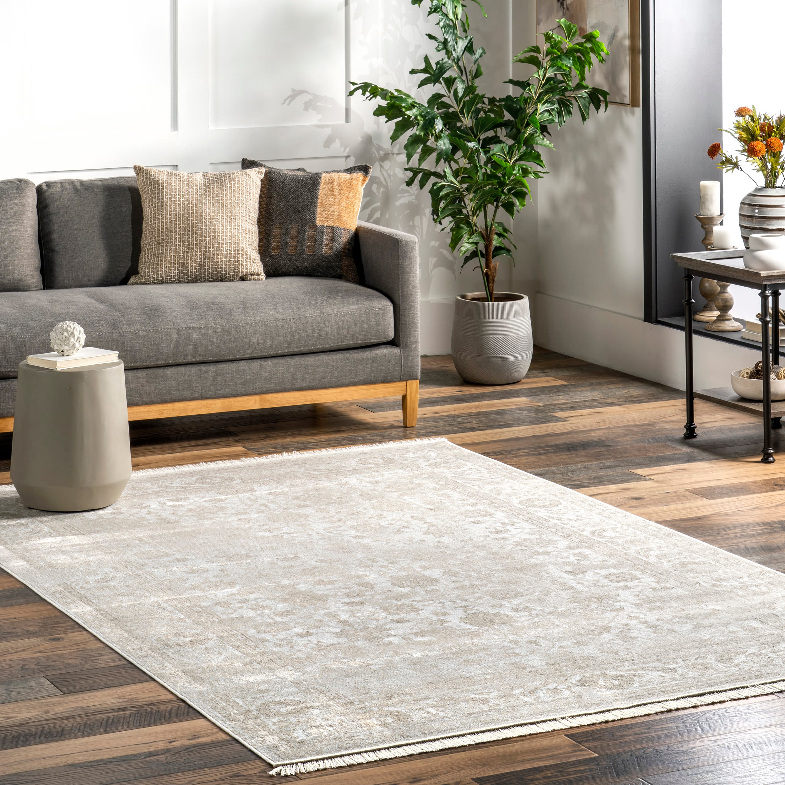 Ivory Floral Rectangular Viscose Area Rug with Fringe, 5' x 8'